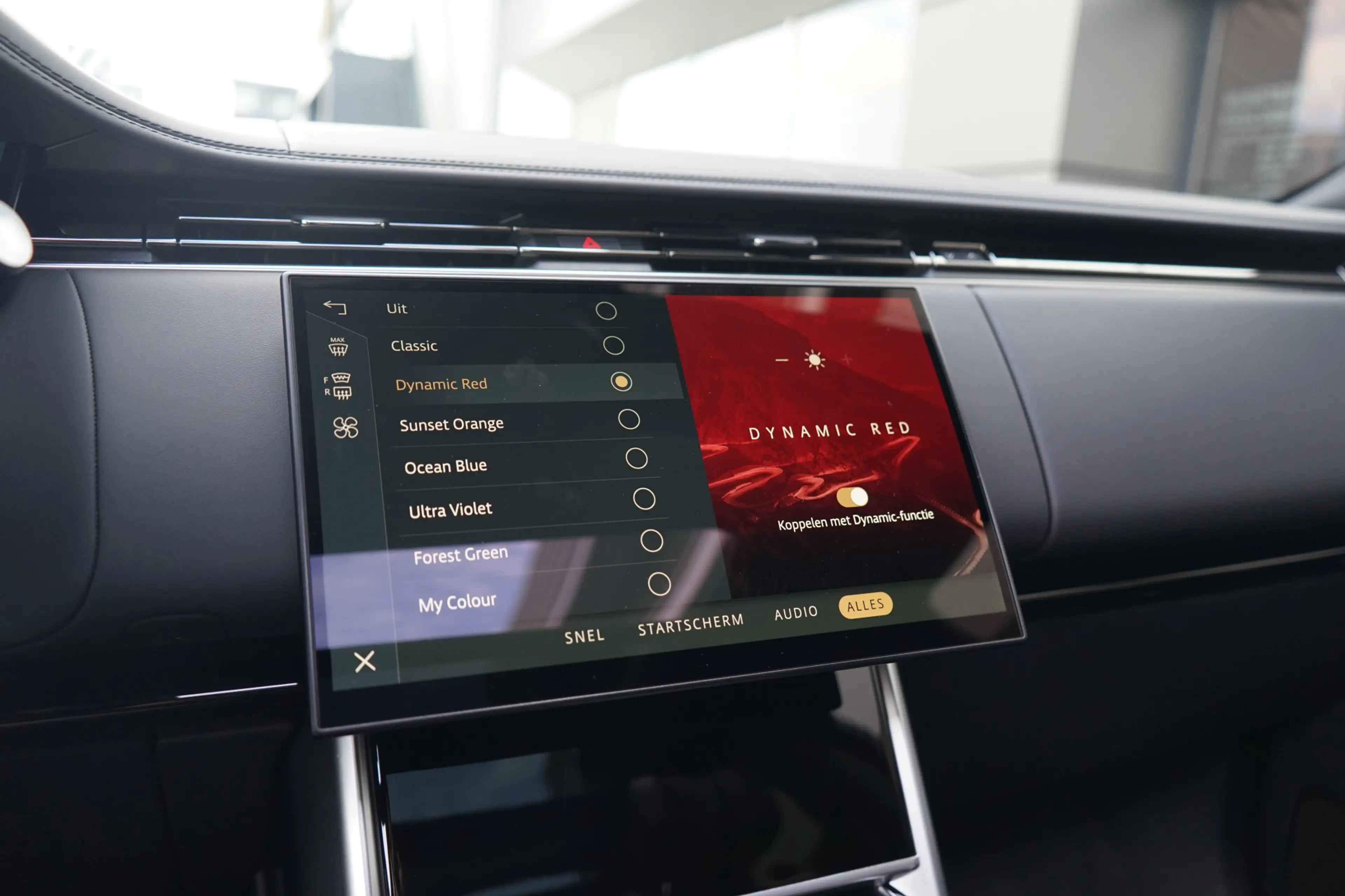 Land Rover Range Rover 3.0 P550e Autobiography PHEV | Elektrische treepla — photo 25