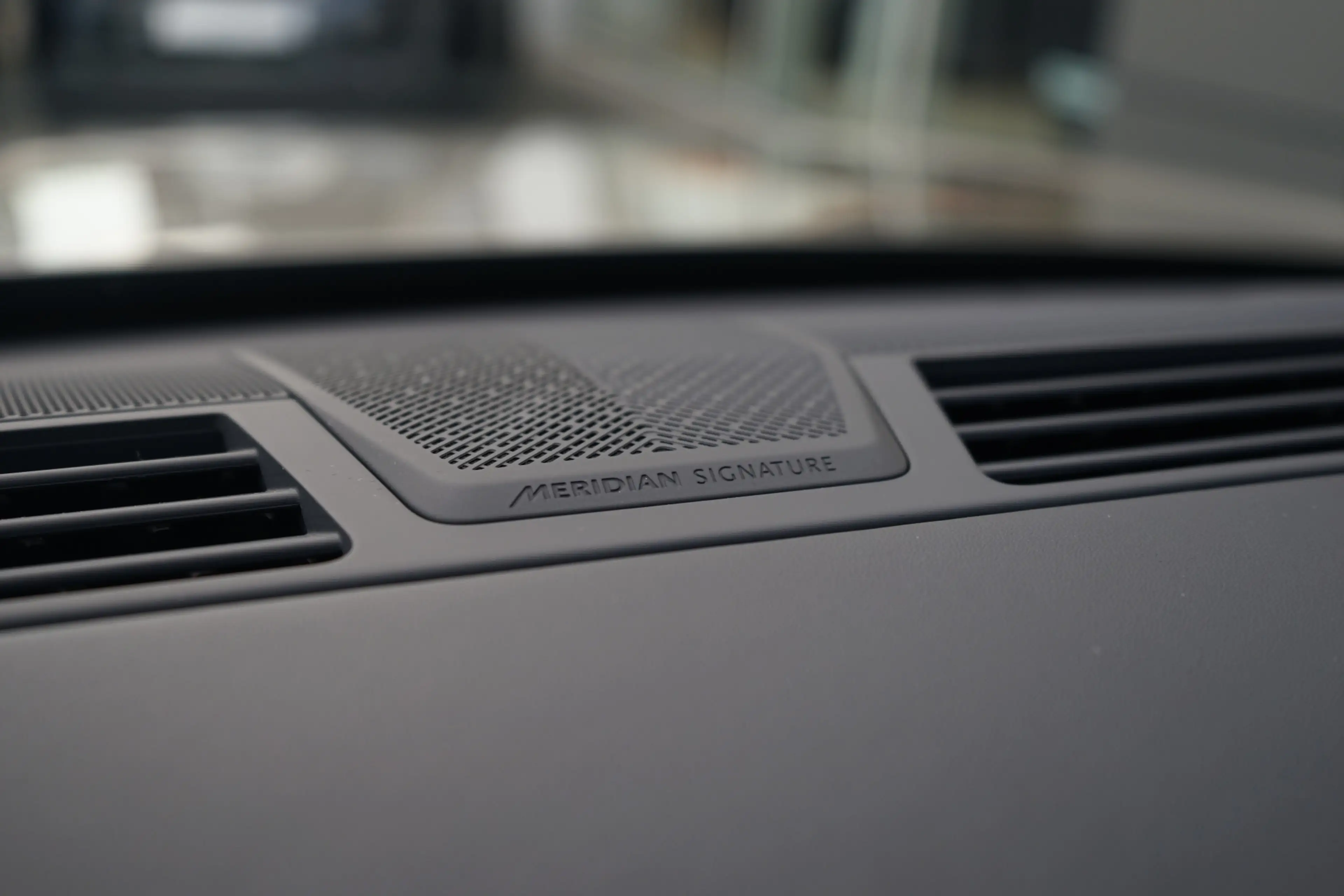 Land Rover Range Rover 3.0 P550e Autobiography PHEV | Elektrische treepla — photo 22