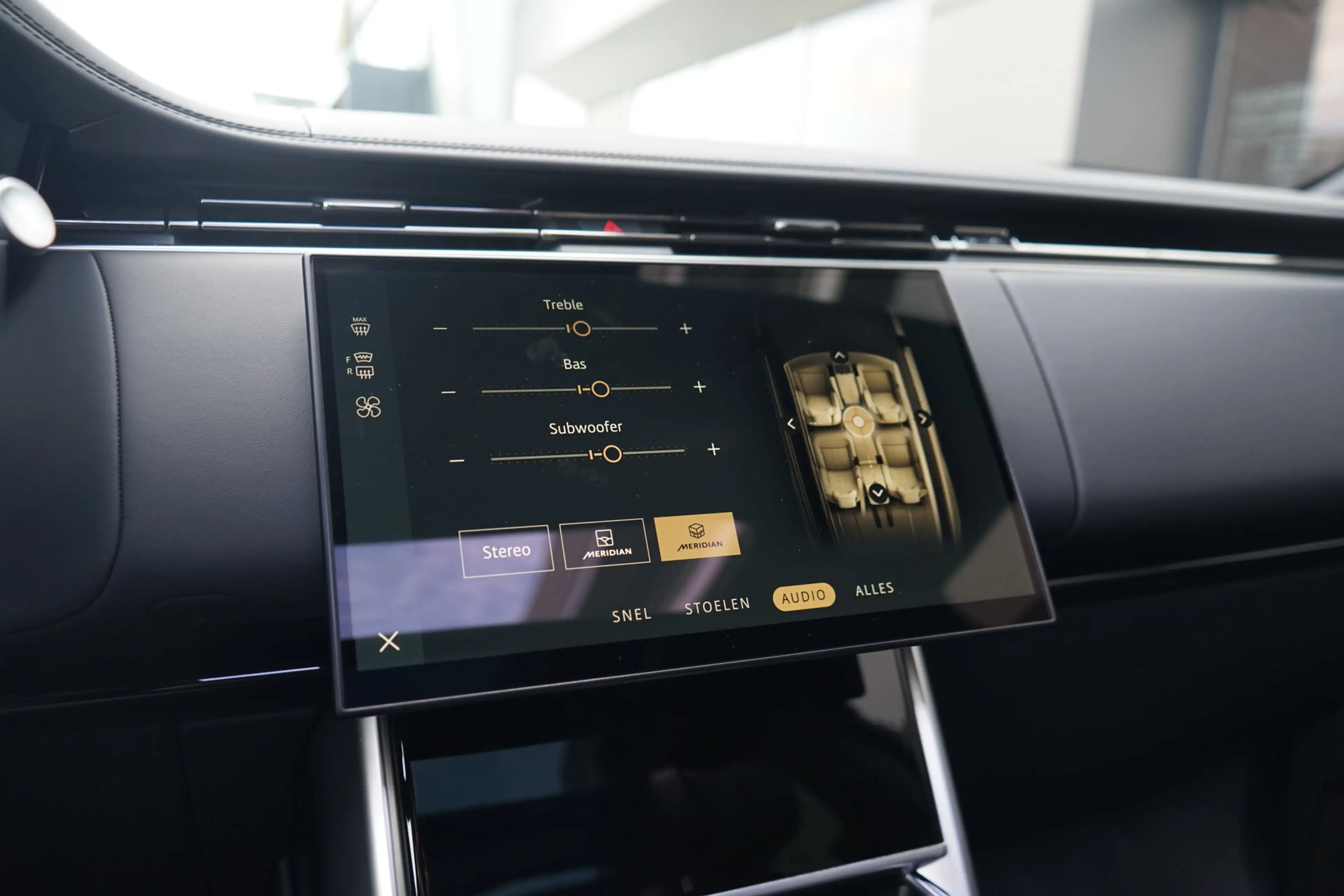 Land Rover Range Rover 3.0 P550e Autobiography PHEV | Elektrische treepla — photo 24