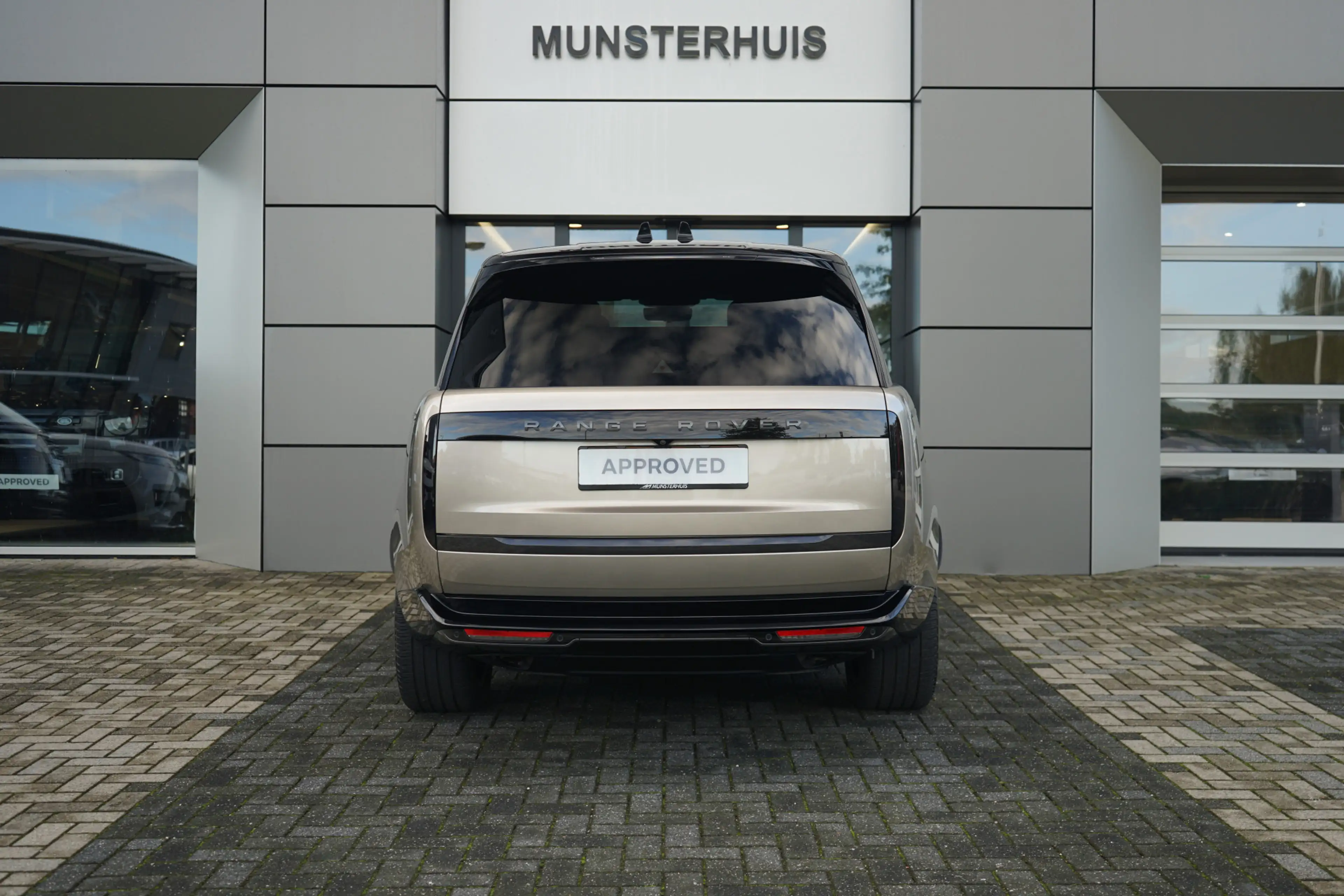 Land Rover Range Rover 3.0 P550e Autobiography PHEV | Elektrische treepla — photo 7