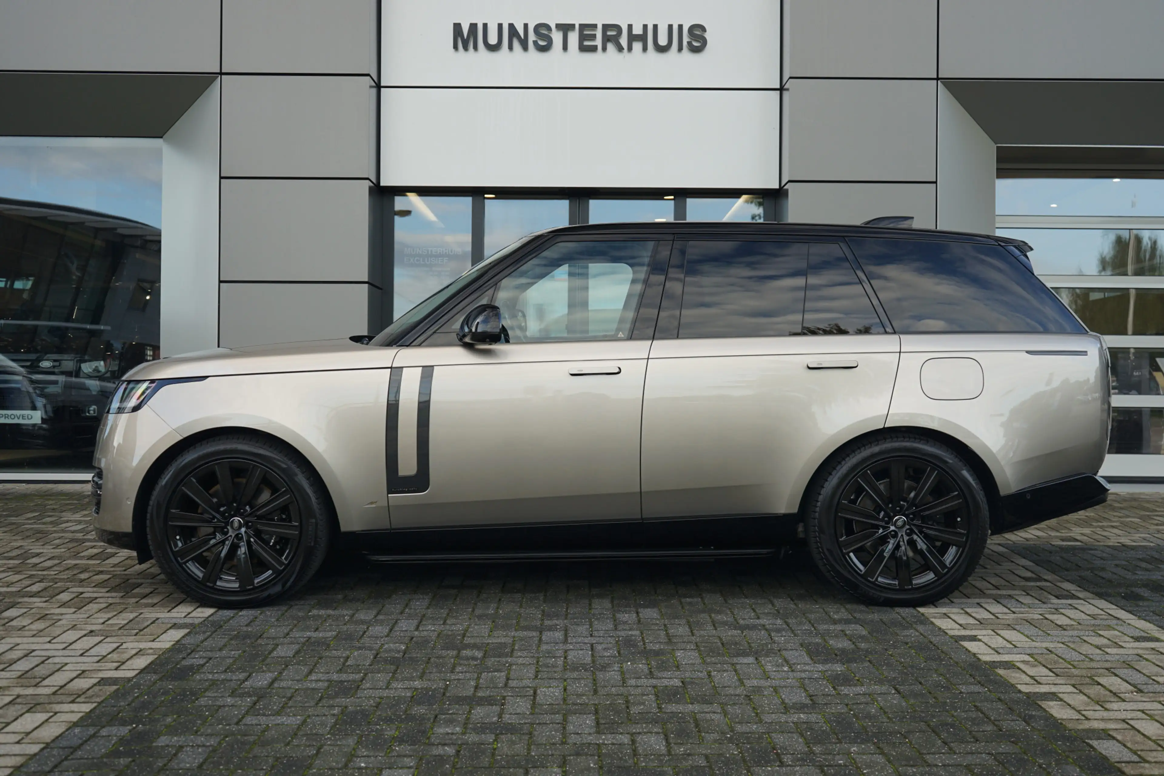 Land Rover Range Rover 3.0 P550e Autobiography PHEV | Elektrische treepla — photo 6