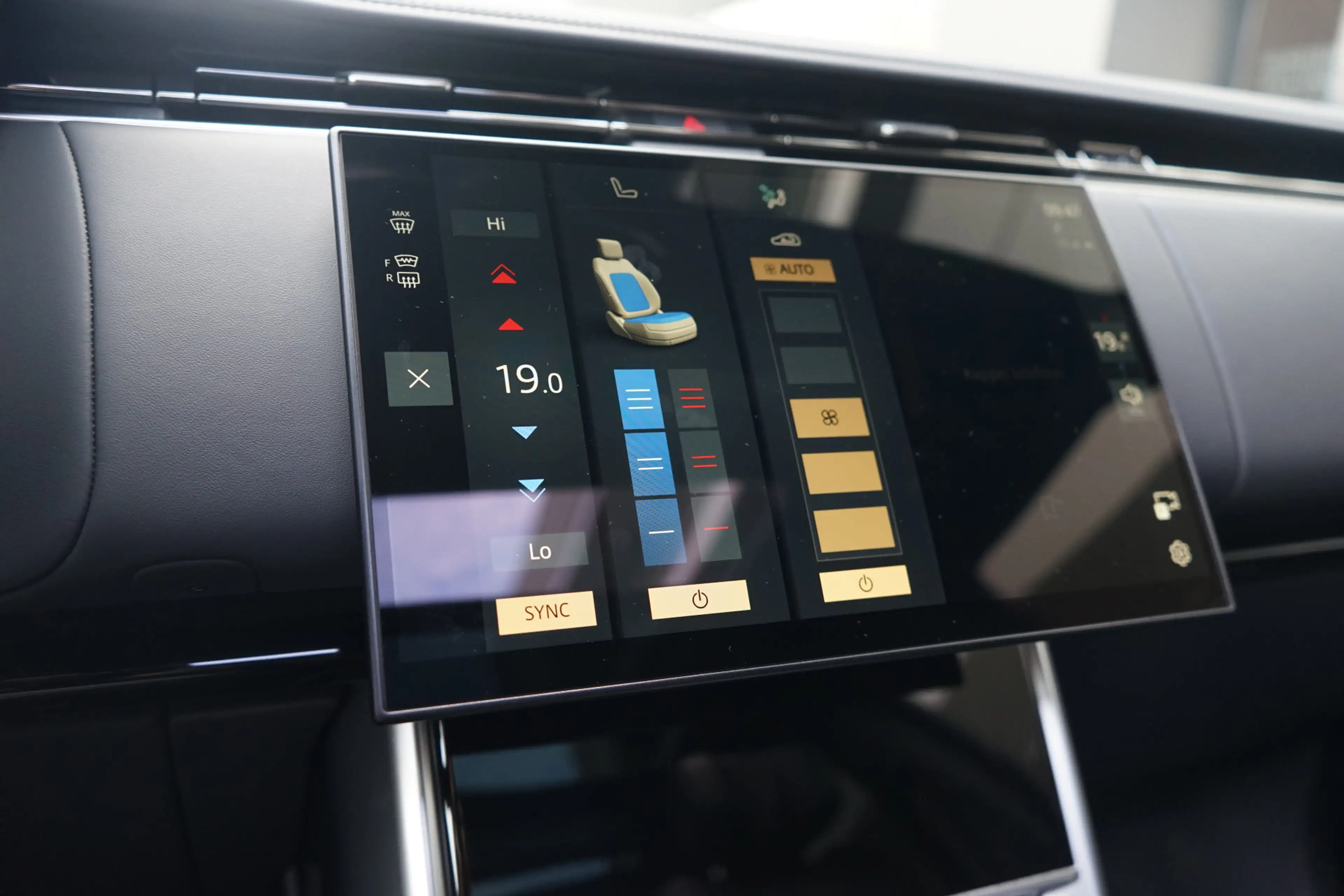 Land Rover Range Rover 3.0 P550e Autobiography PHEV | Elektrische treepla — photo 26