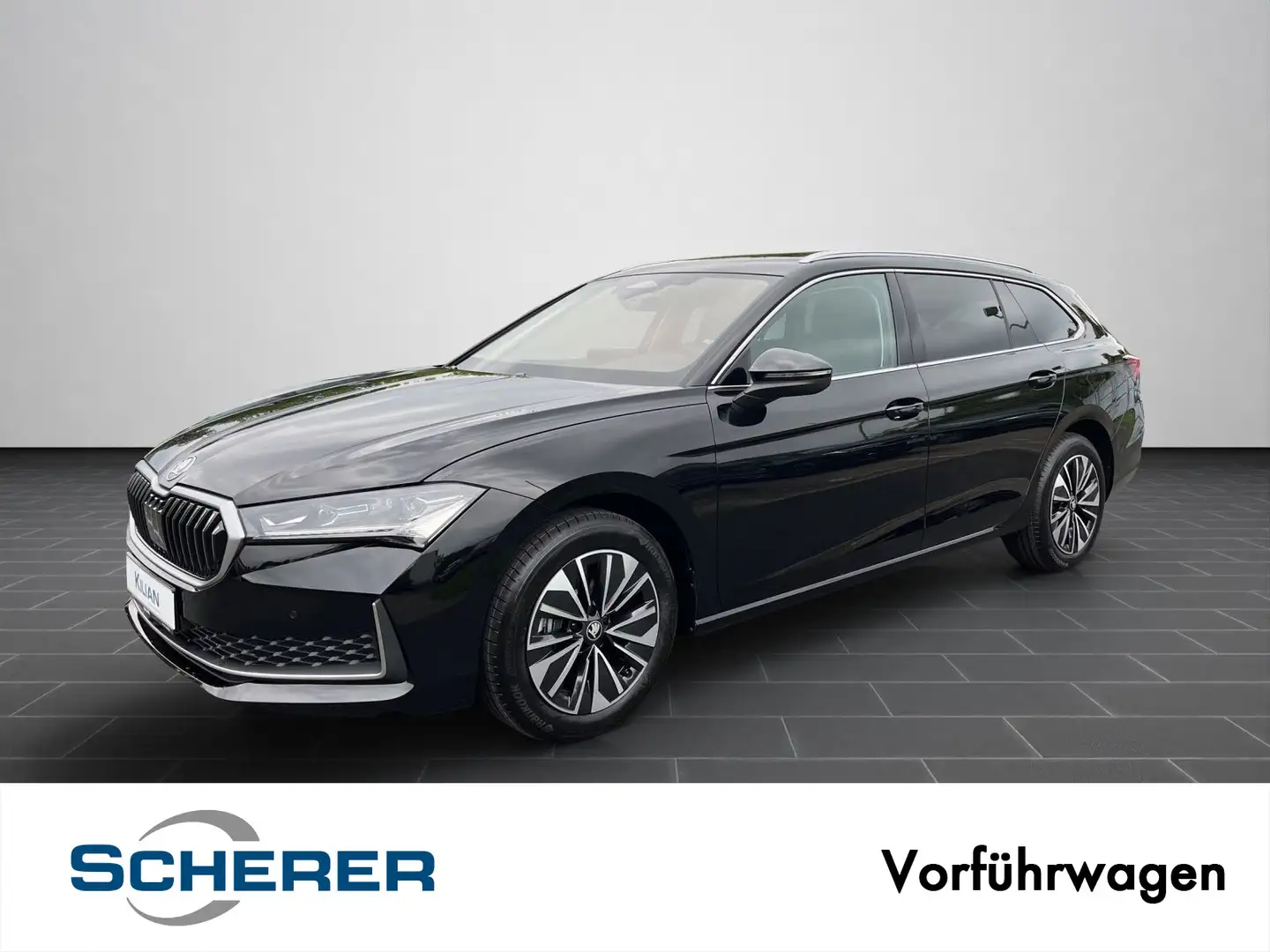 Skoda Superb Combi Selection 2,0 TDI 4x4 DSG NAVI KAME Schwarz - 1