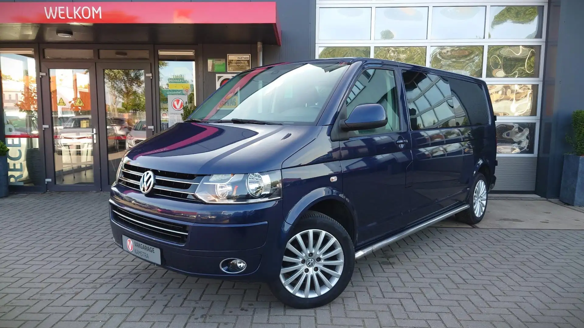 Volkswagen Transporter 2.0 TDI L2H1 DC DSG/Airco/Cruise/Navi - 2