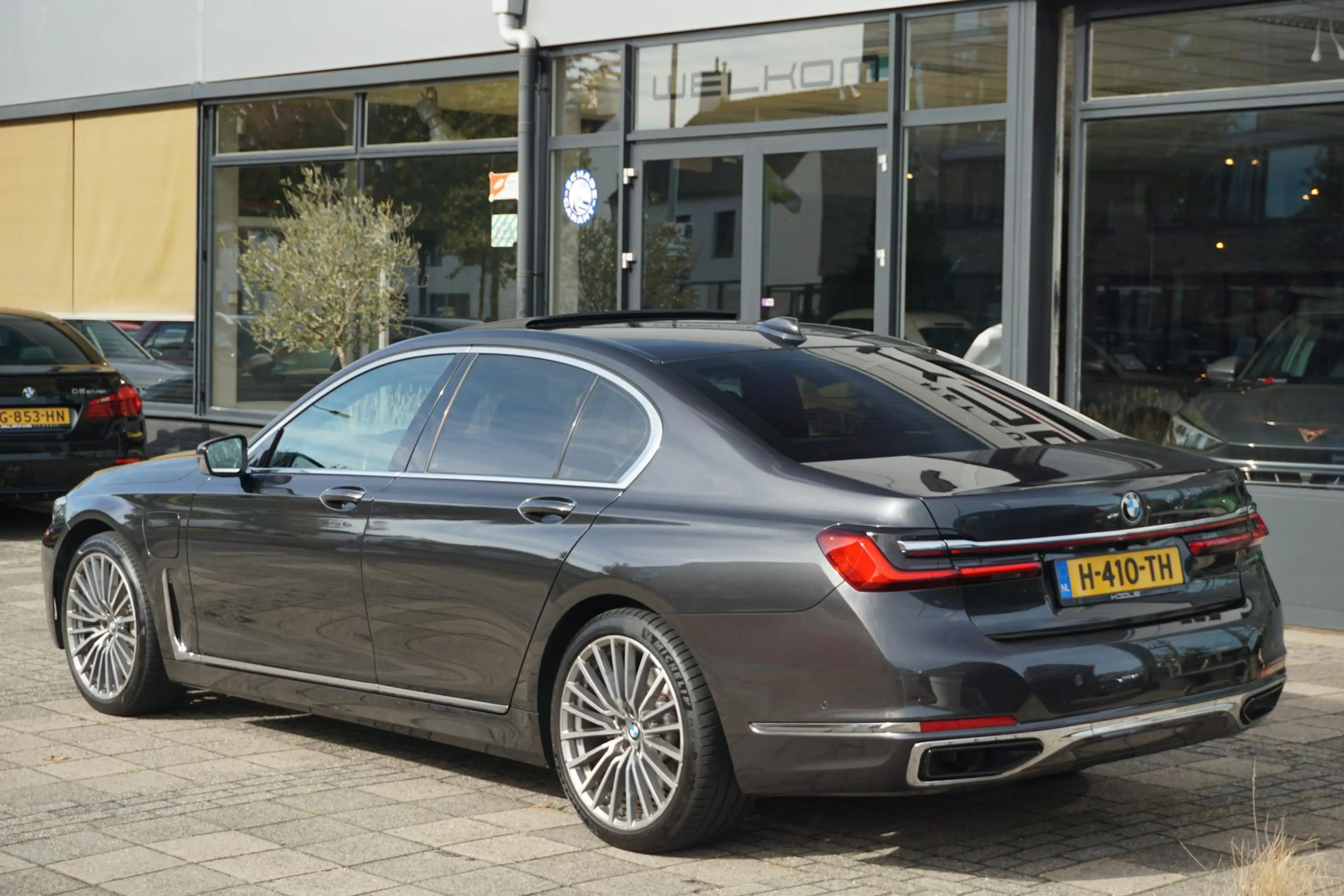 BMW 745 7-serie 745e High Executive | 89% Soh | Bowers & W — photo 2