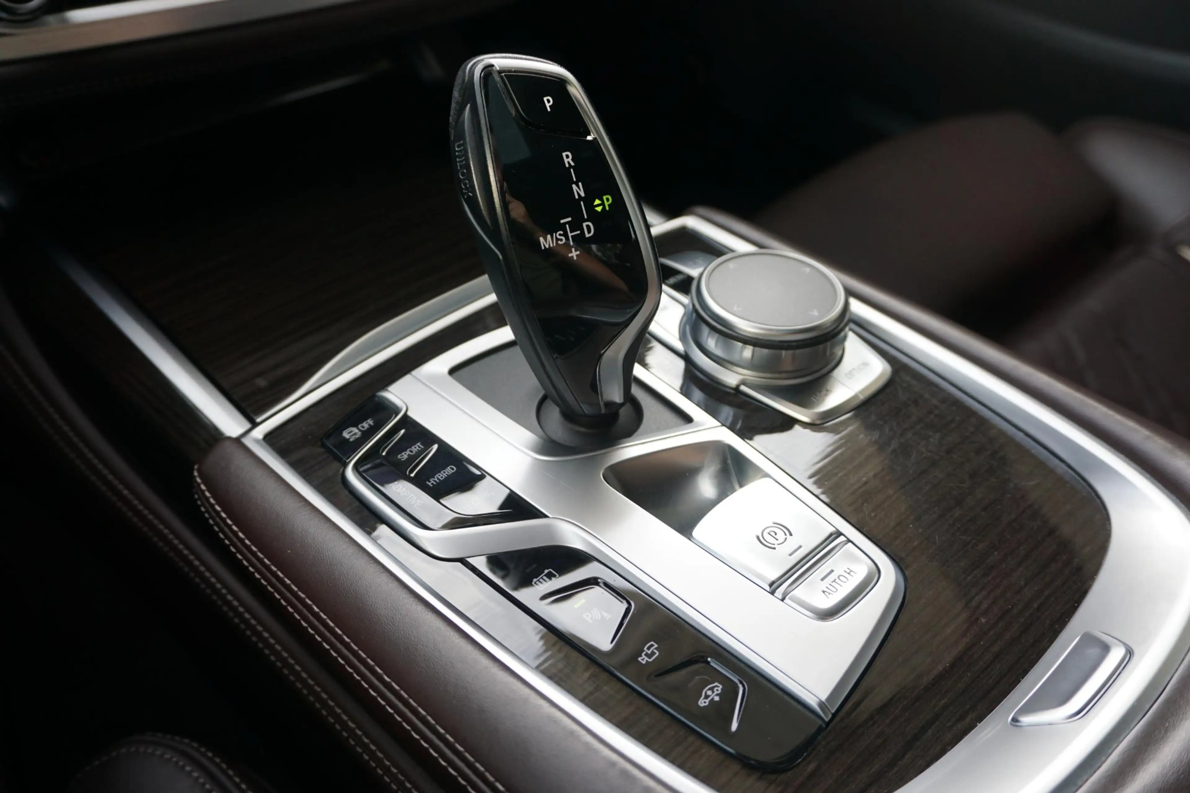 BMW 745 7-serie 745e High Executive | 89% Soh | Bowers & W — photo 12