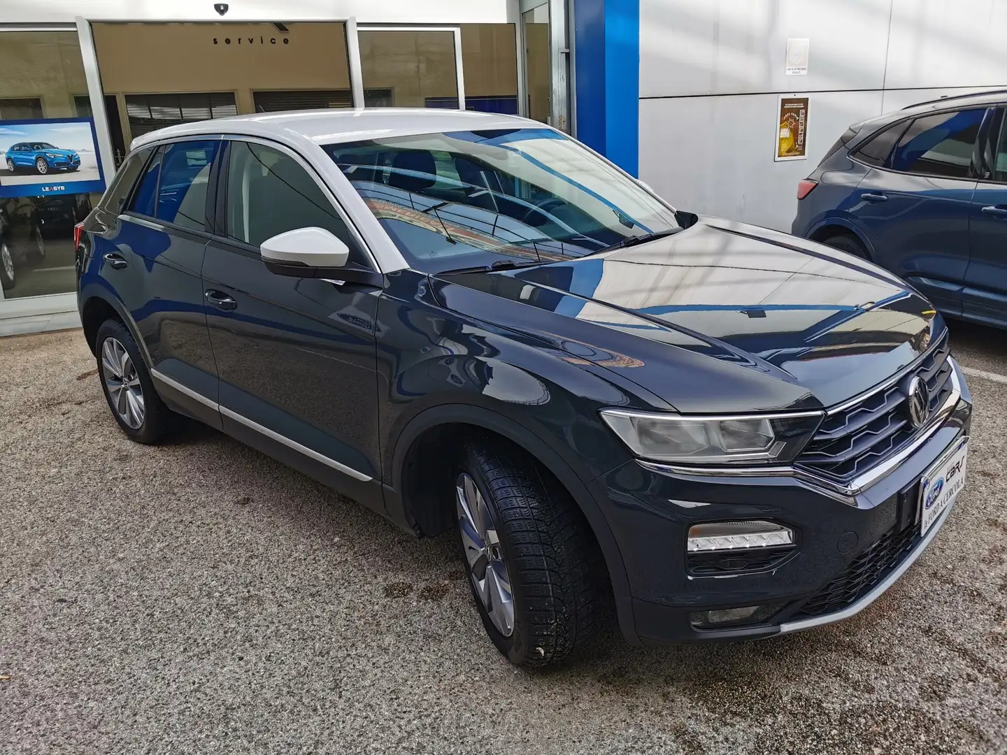 Volkswagen T-Roc 1.5 TSI 150cv ACT DSG Style BlueMotion Tech Iva De Grigio - 2