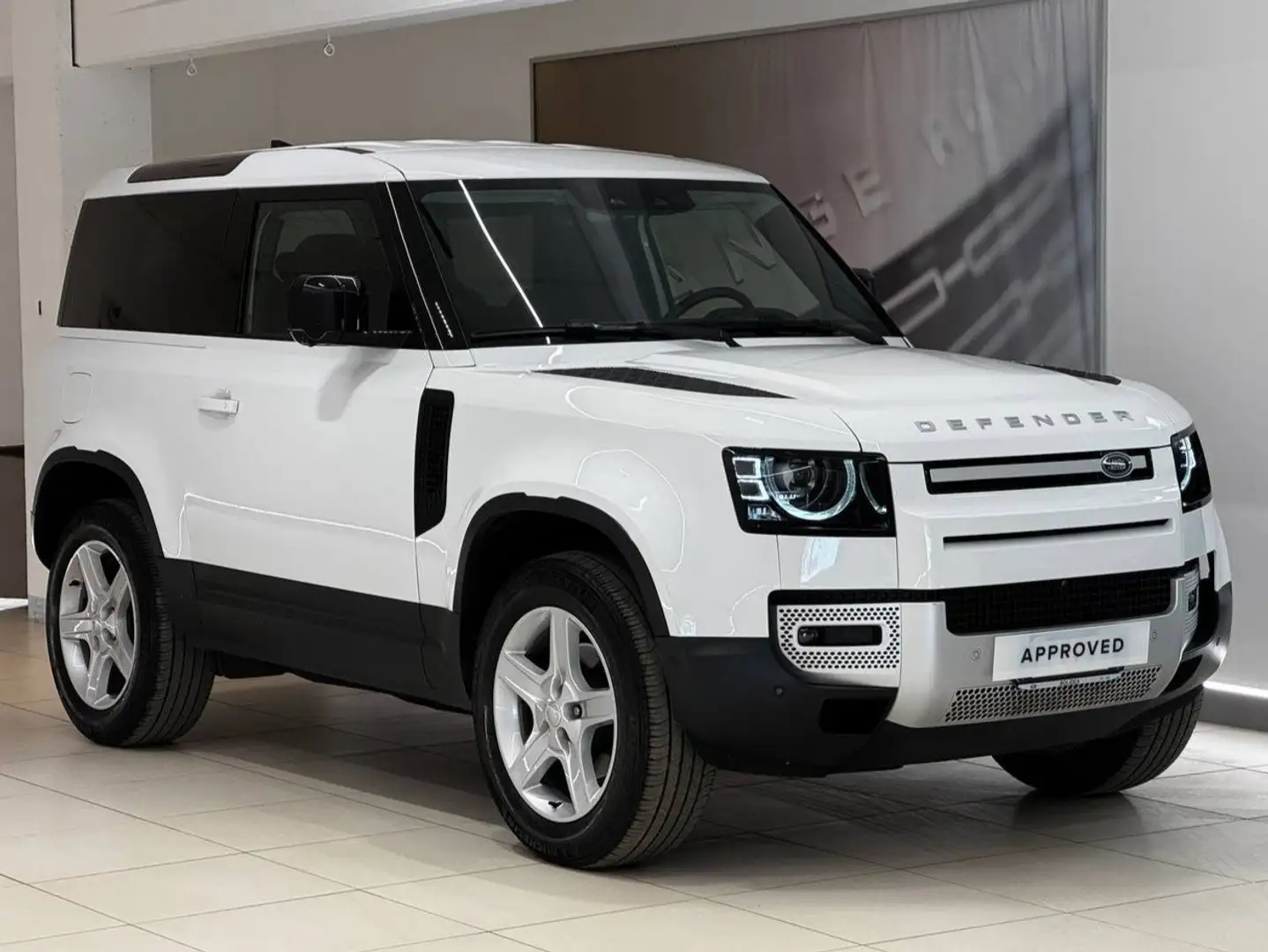 Land Rover Defender (2019) LAND ROVER 90 3.0D I6 200 CV AWD Auto SE Bianco - 1