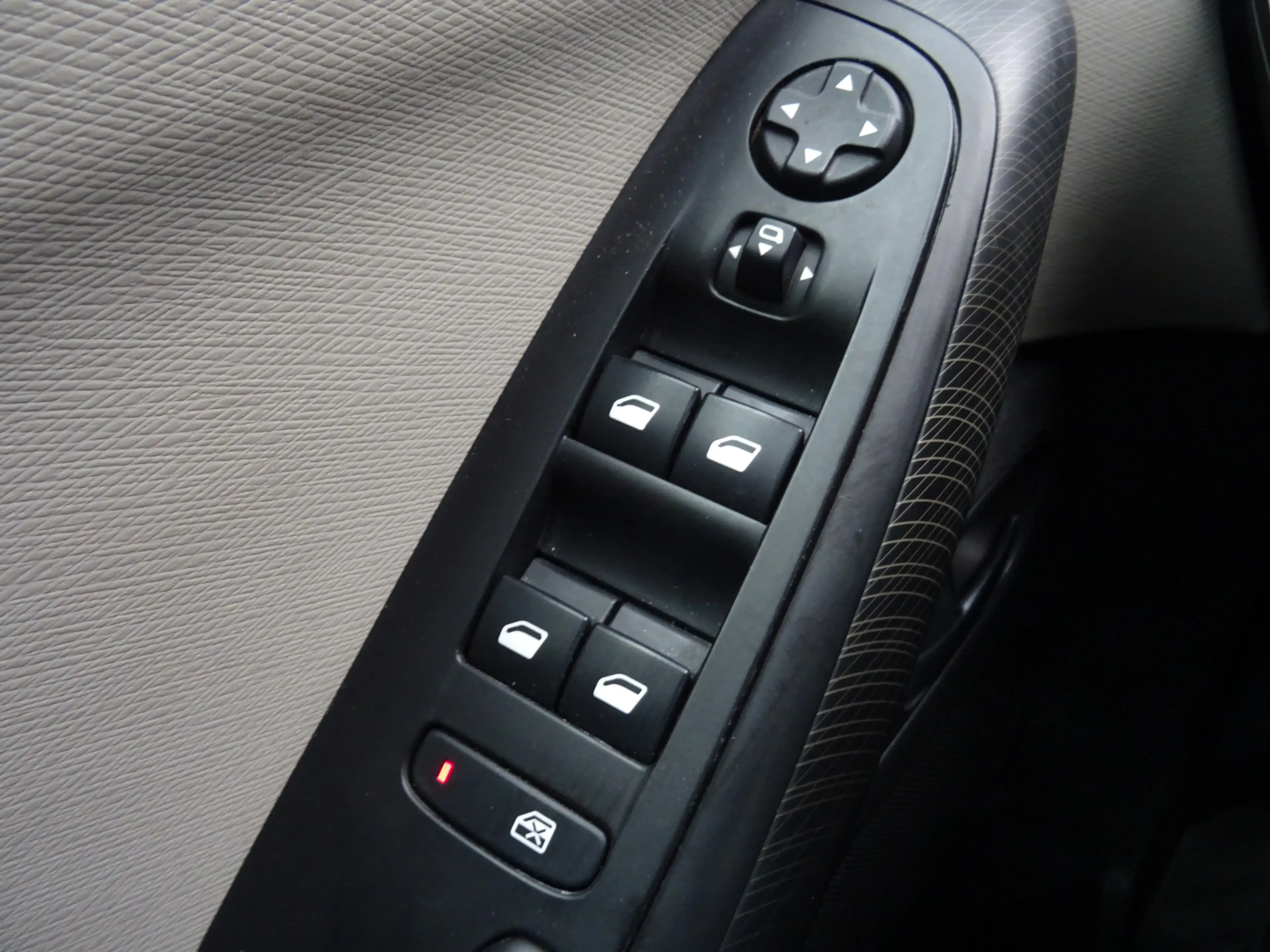 Citroen Grand C4 SpaceTourer 1.2 PureTech Business * 7 PERS. * MASSAGE * CARPLA — photo 9