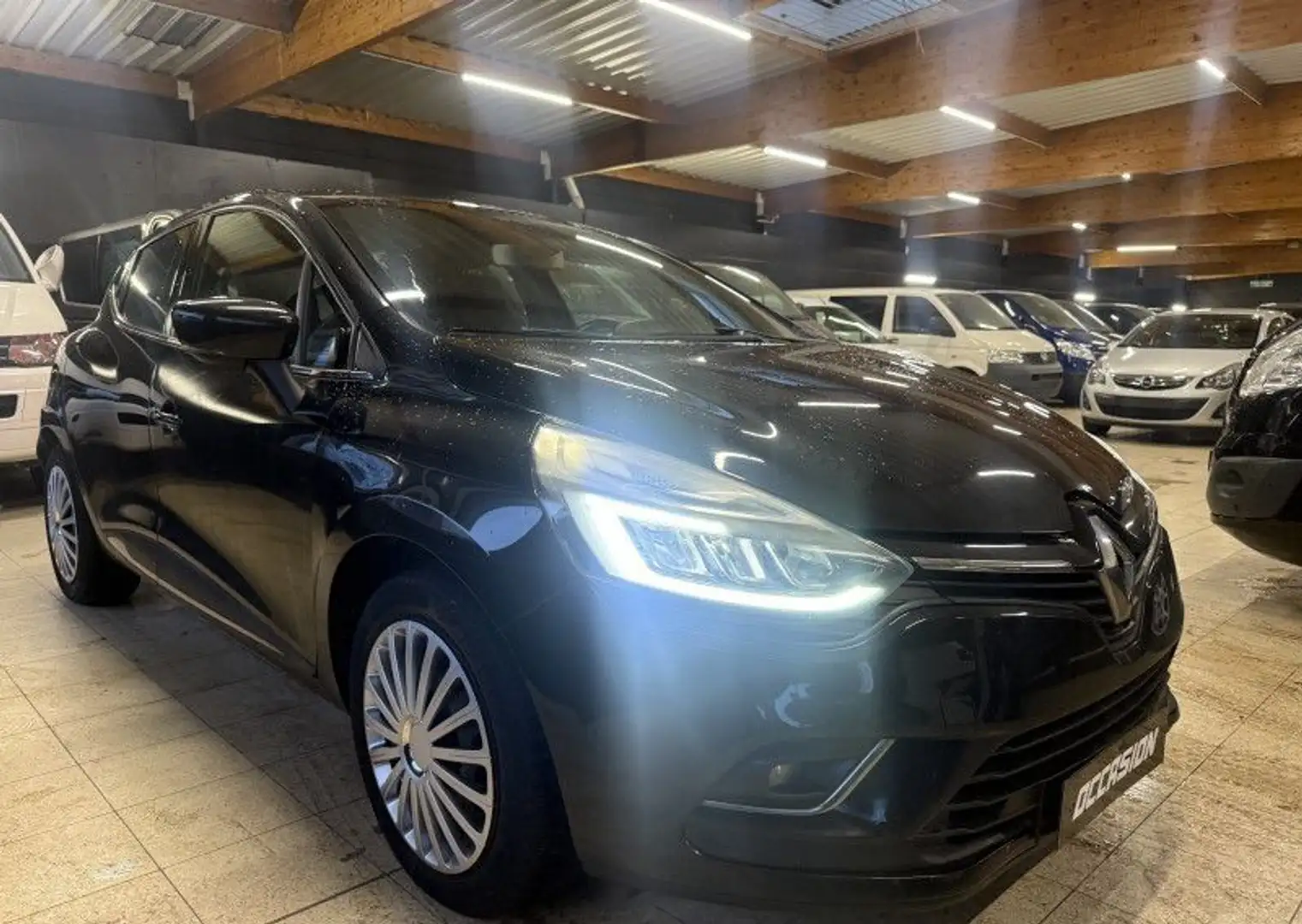 Renault Clio IV 0.9 TCE 90CH INTENS 5P Noir - 2