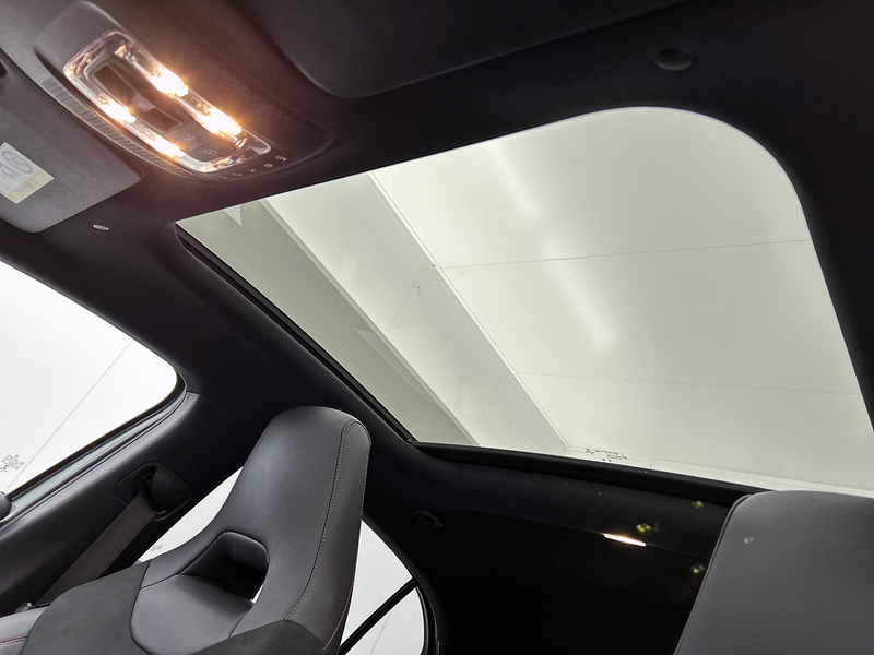 Mercedes-Benz A 250 e Business Solution AMG Limited Panoramadak | AMG — photo 13
