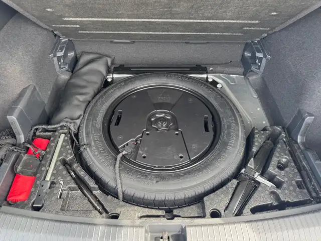 Volkswagen Tiguan Allspace view 29