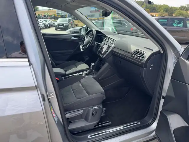 Volkswagen Tiguan Allspace view 20