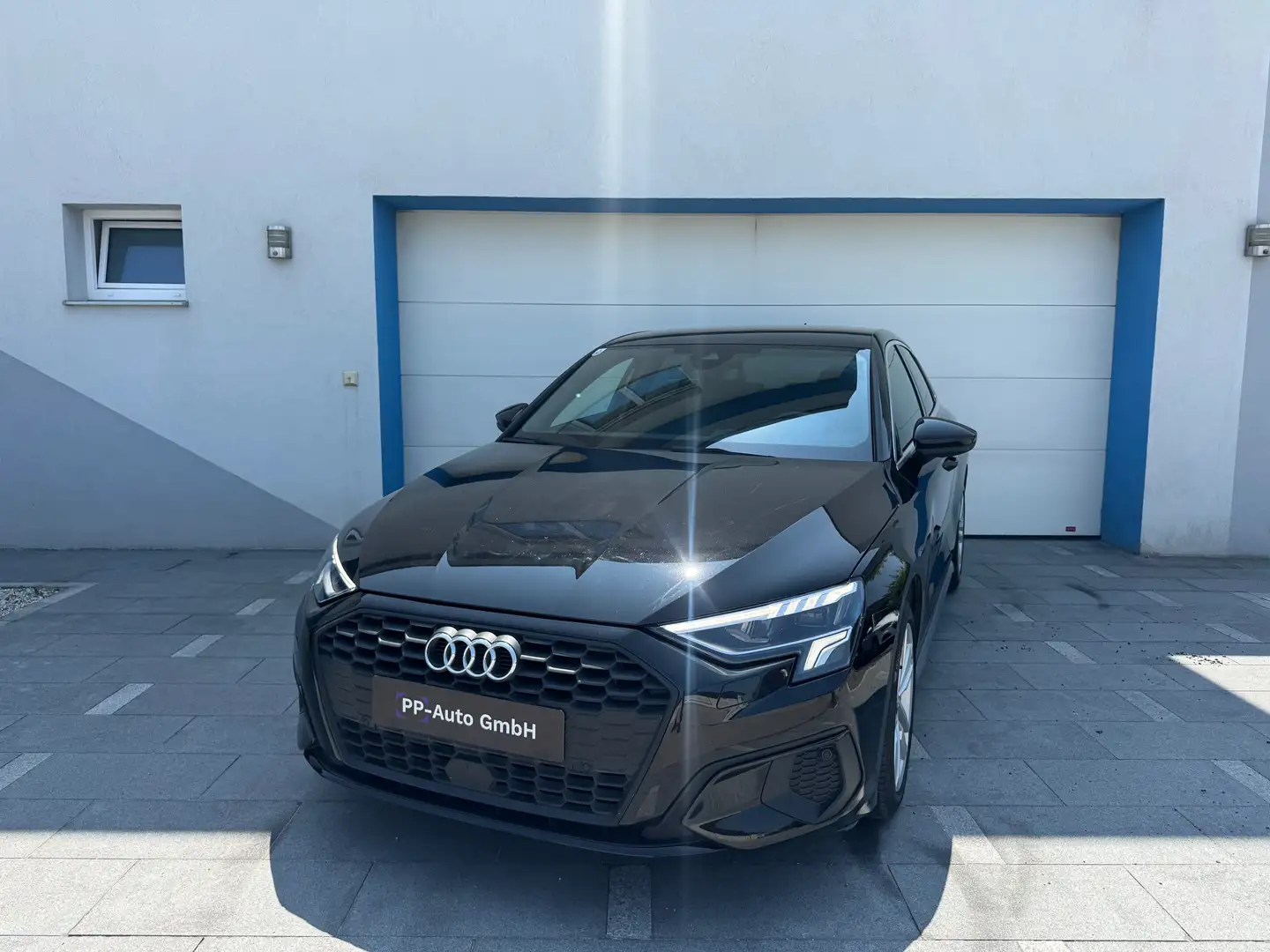 Audi A3 Sportback 30 TFSI s-tronic Schwarz - 2