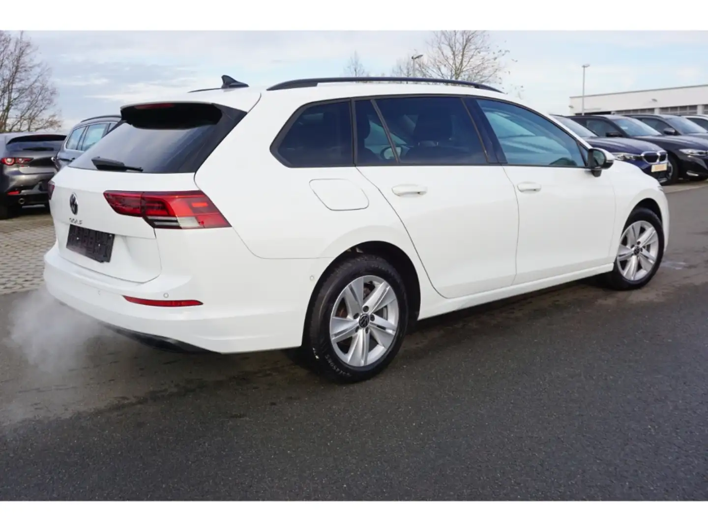 Volkswagen Golf VIII Var.1.5 TSI-LED-Navi-Abst.temp-Sihz-PDCCam-EU Weiß - 2