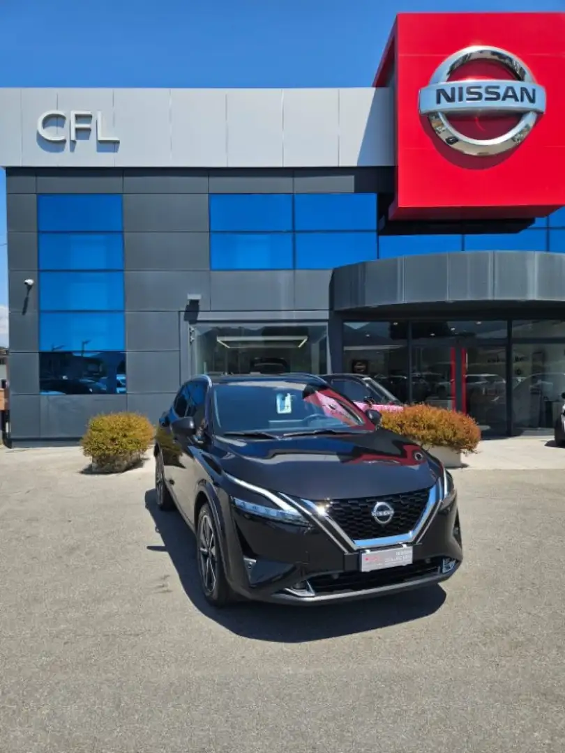 Nissan Qashqai MHEV 140 CV Tekna Zwart - 1