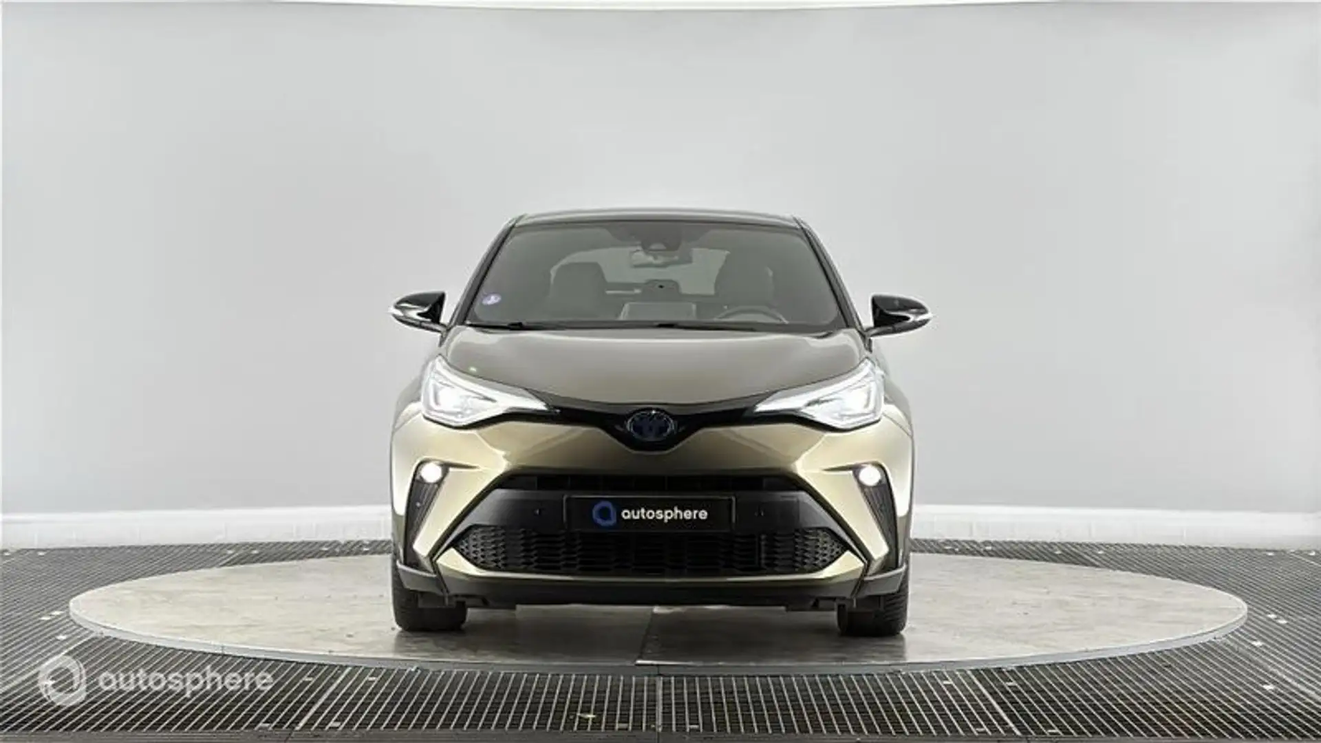 Toyota C-HR 122h Distinctive 2WD E-CVT MY22 - 2