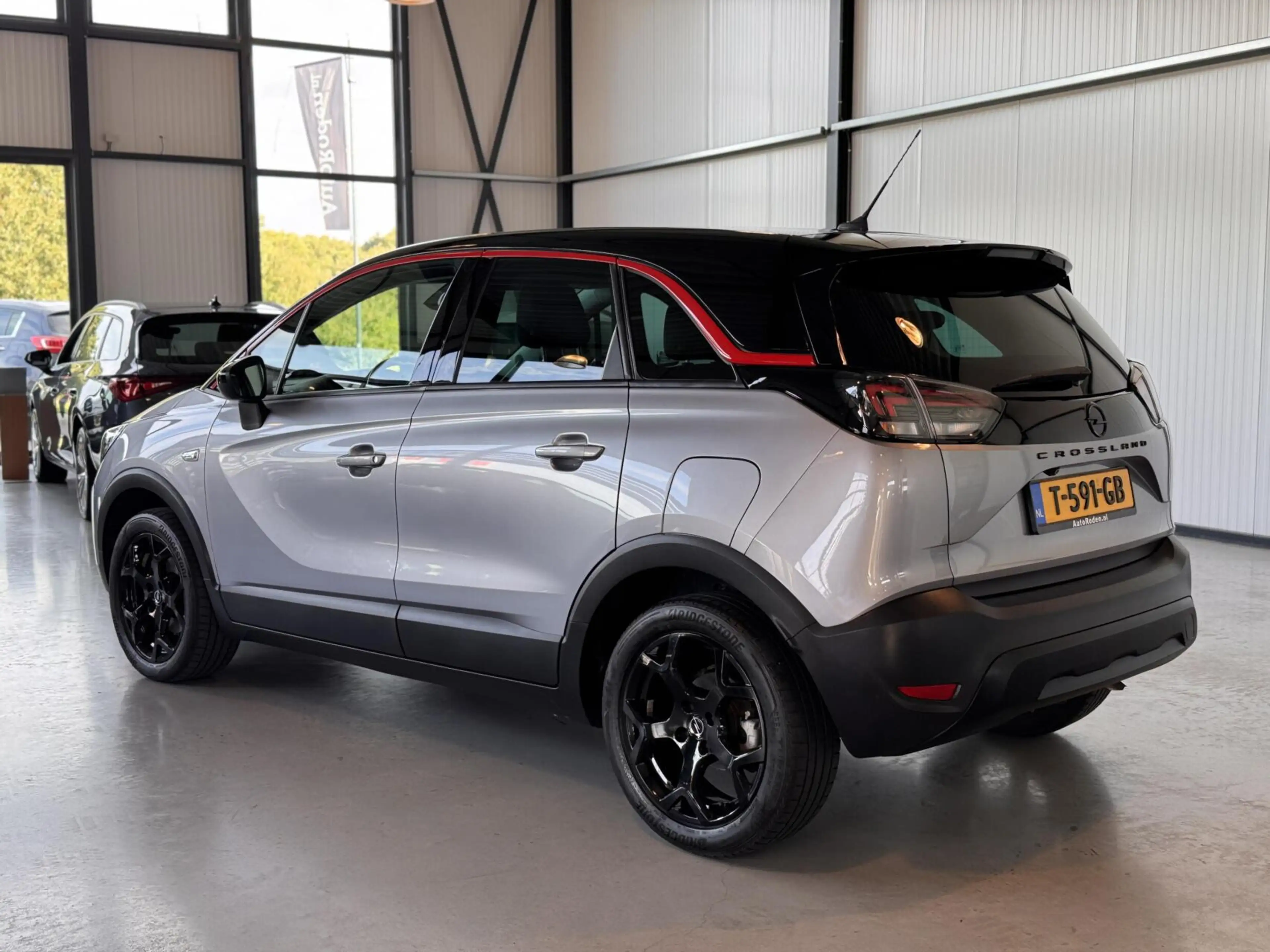 Opel Crossland 1.2 Turbo GS Line — photo 3