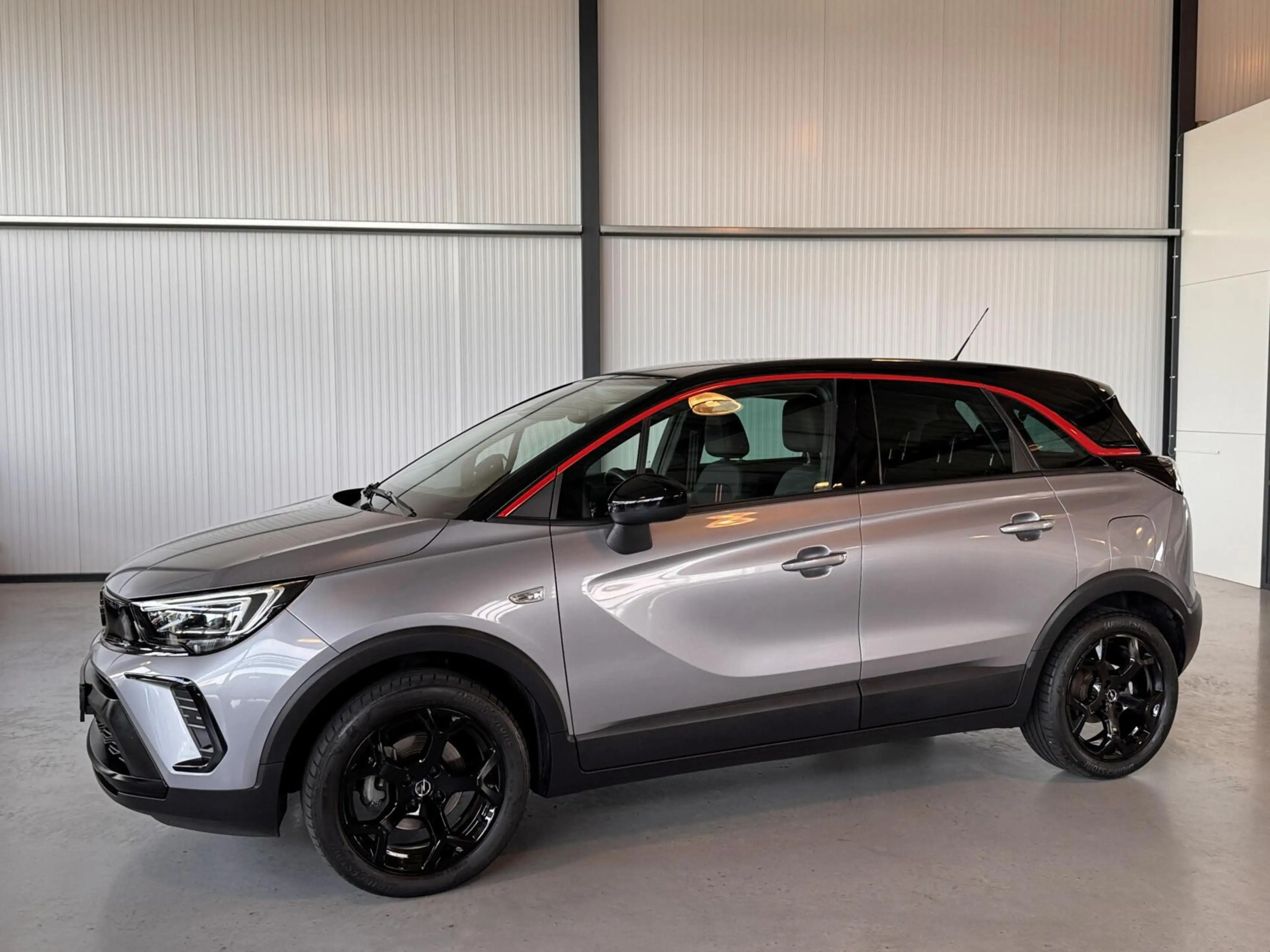Opel Crossland 1.2 Turbo GS Line — photo 9