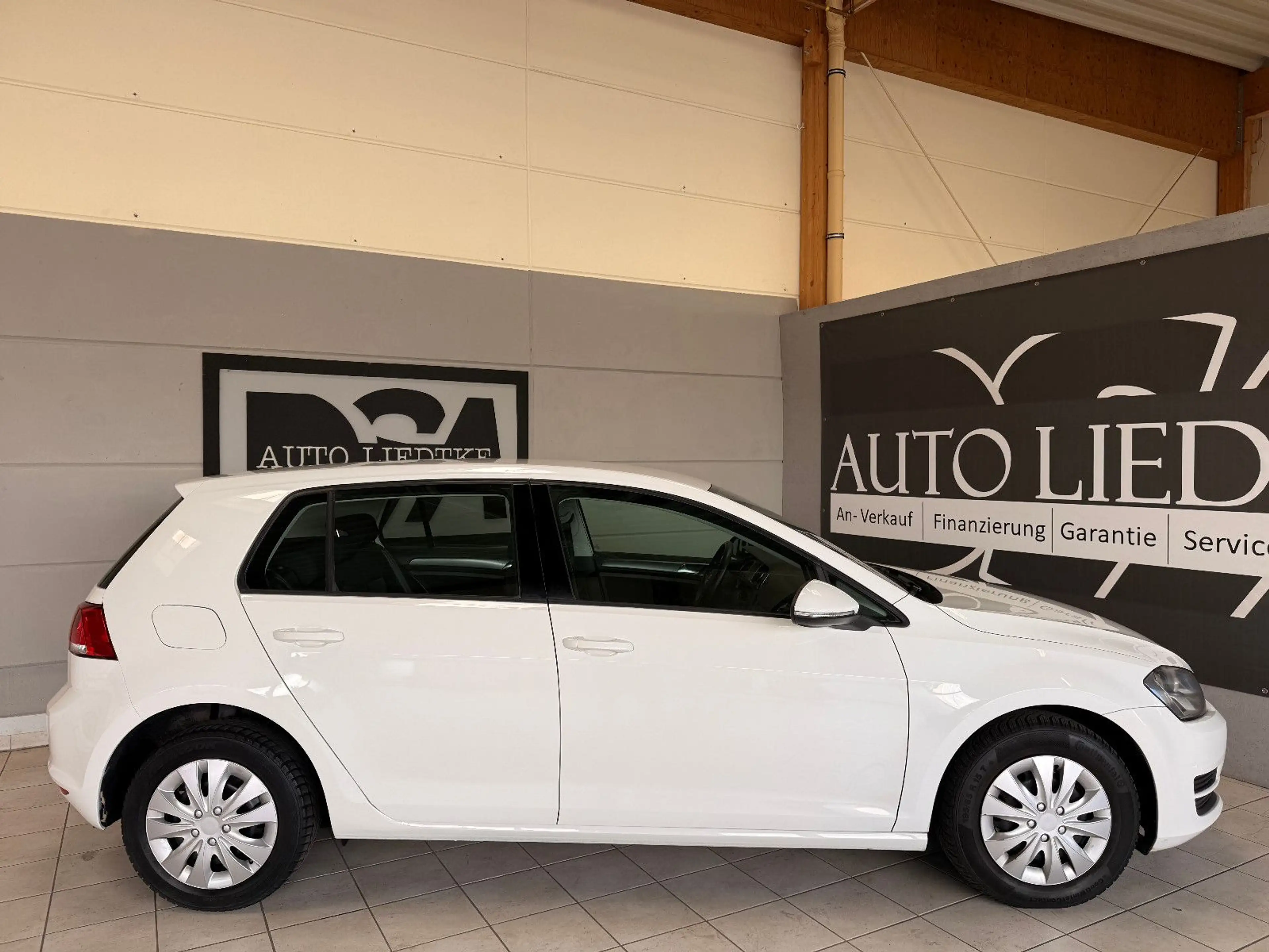 Volkswagen Golf VII Lim. Trendline BMT/Klimaaut./Scheckheft — photo 5