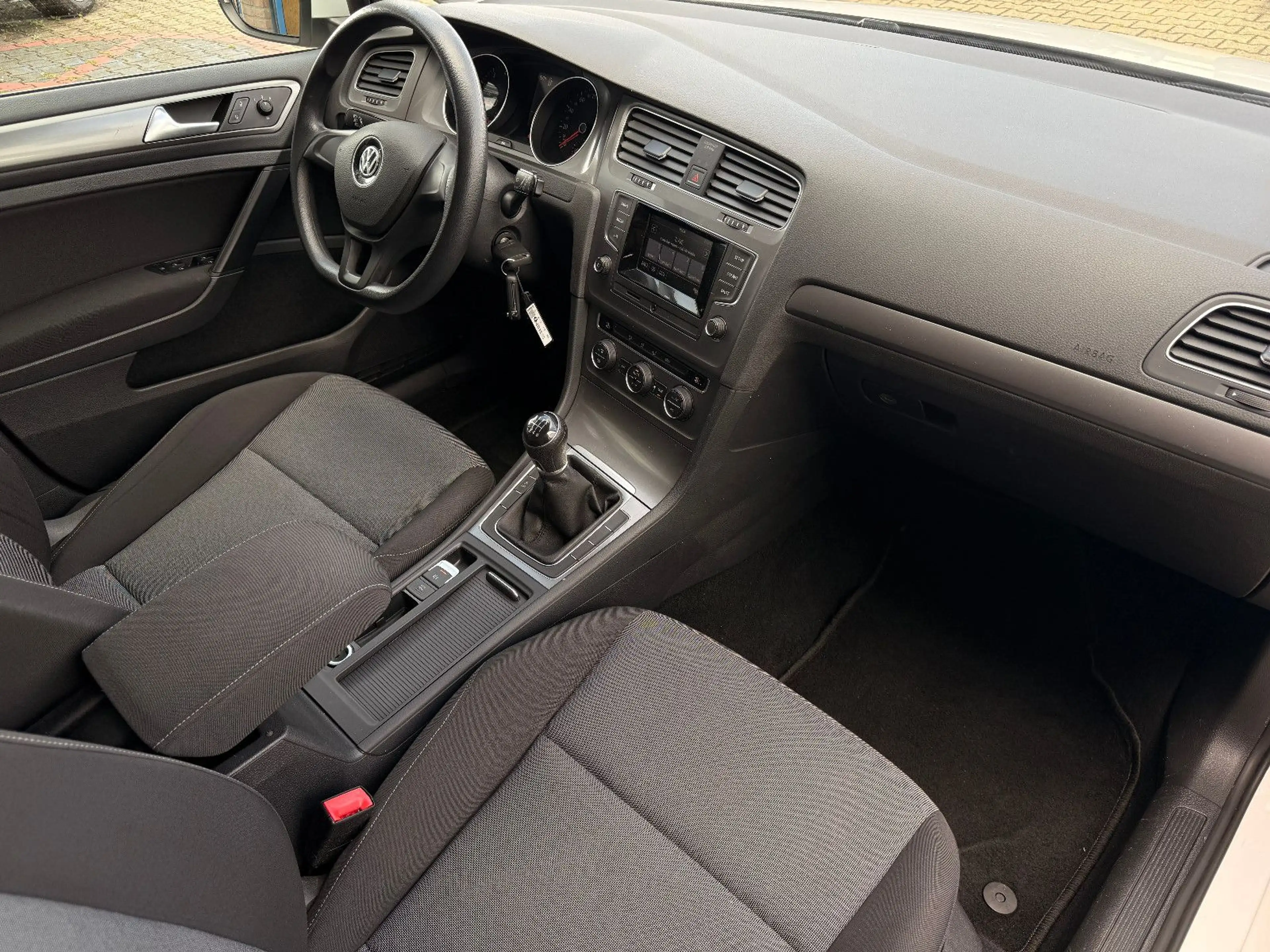 Volkswagen Golf VII Lim. Trendline BMT/Klimaaut./Scheckheft — photo 15
