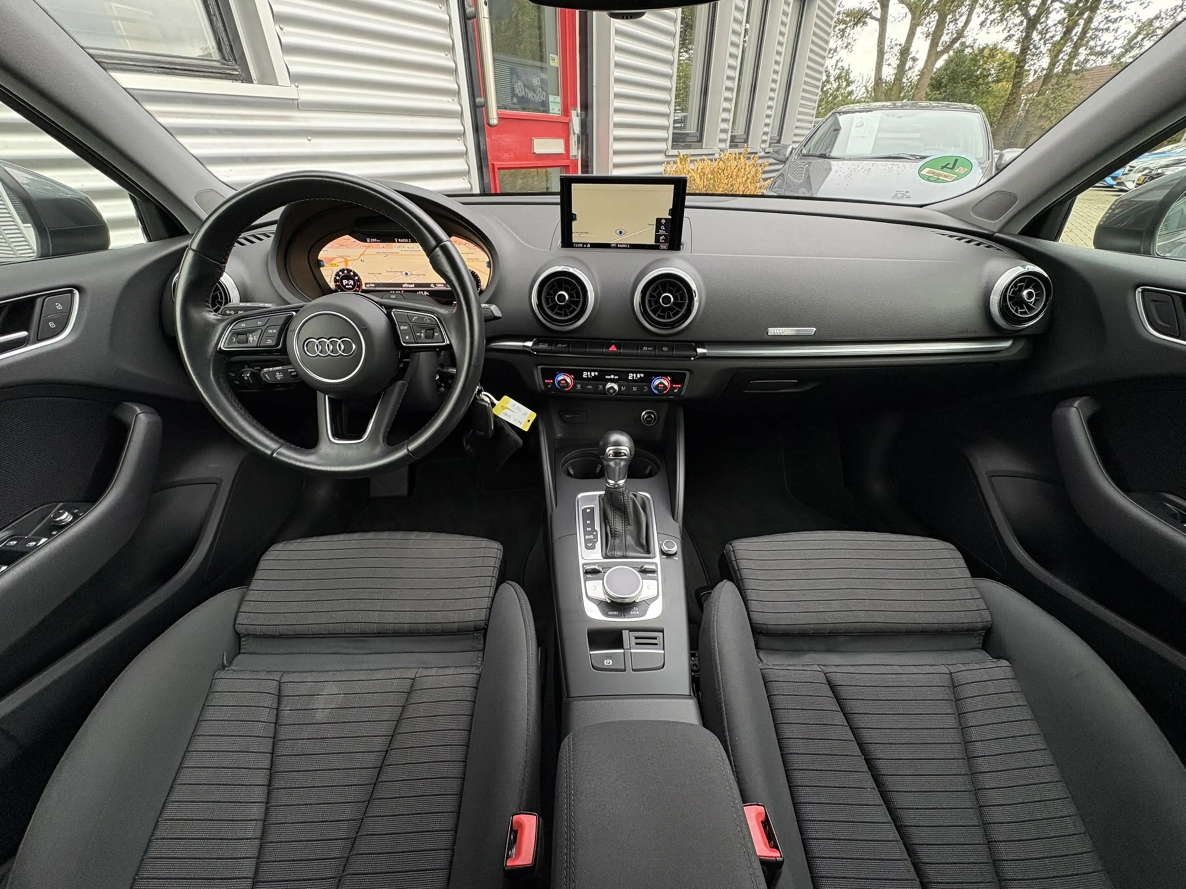 Audi A3 Sportback 1.5 TFSI CoD Design Pro Line Plus -150 P — photo 11