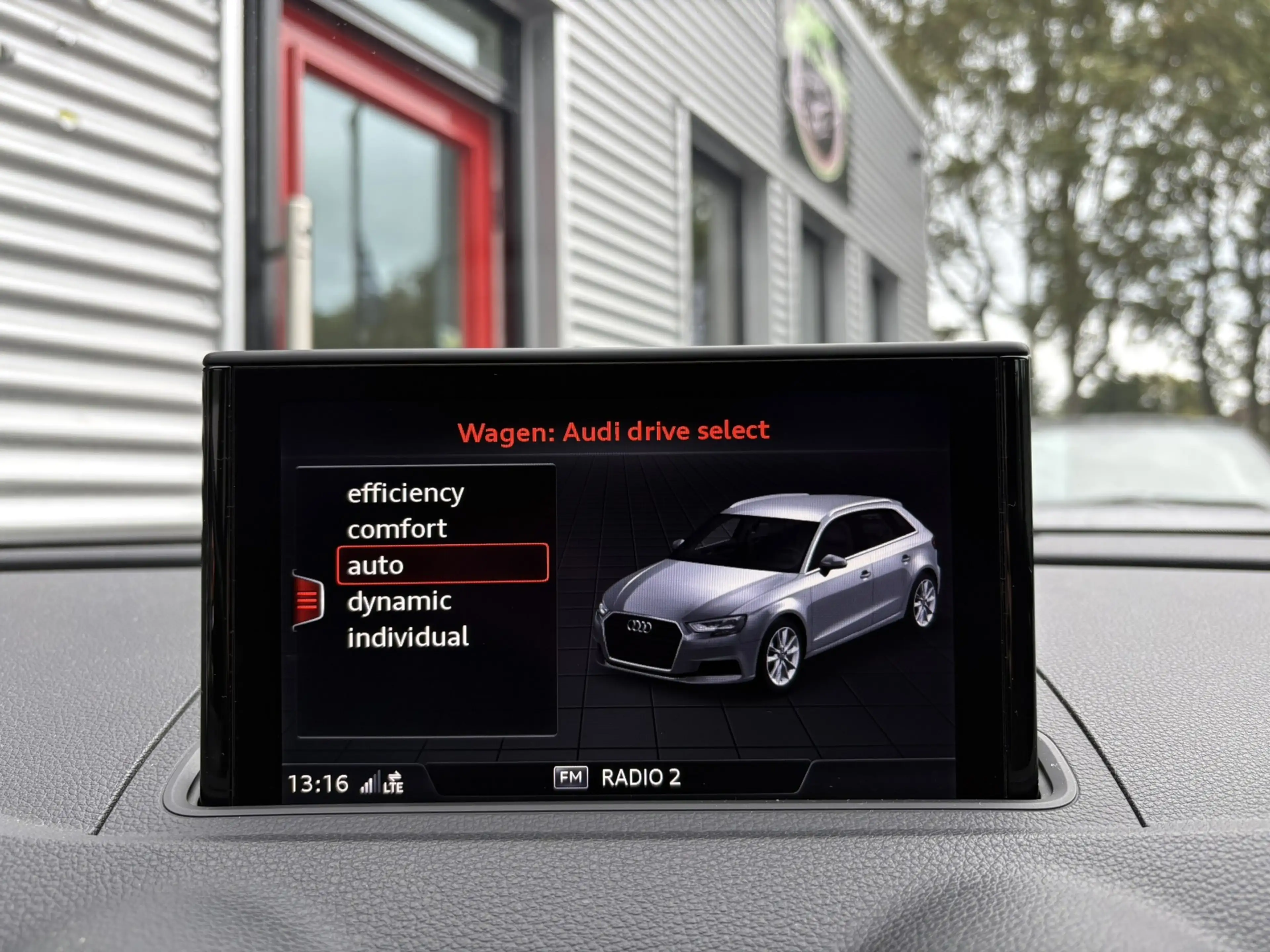 Audi A3 Sportback 1.5 TFSI CoD Design Pro Line Plus -150 P — photo 24
