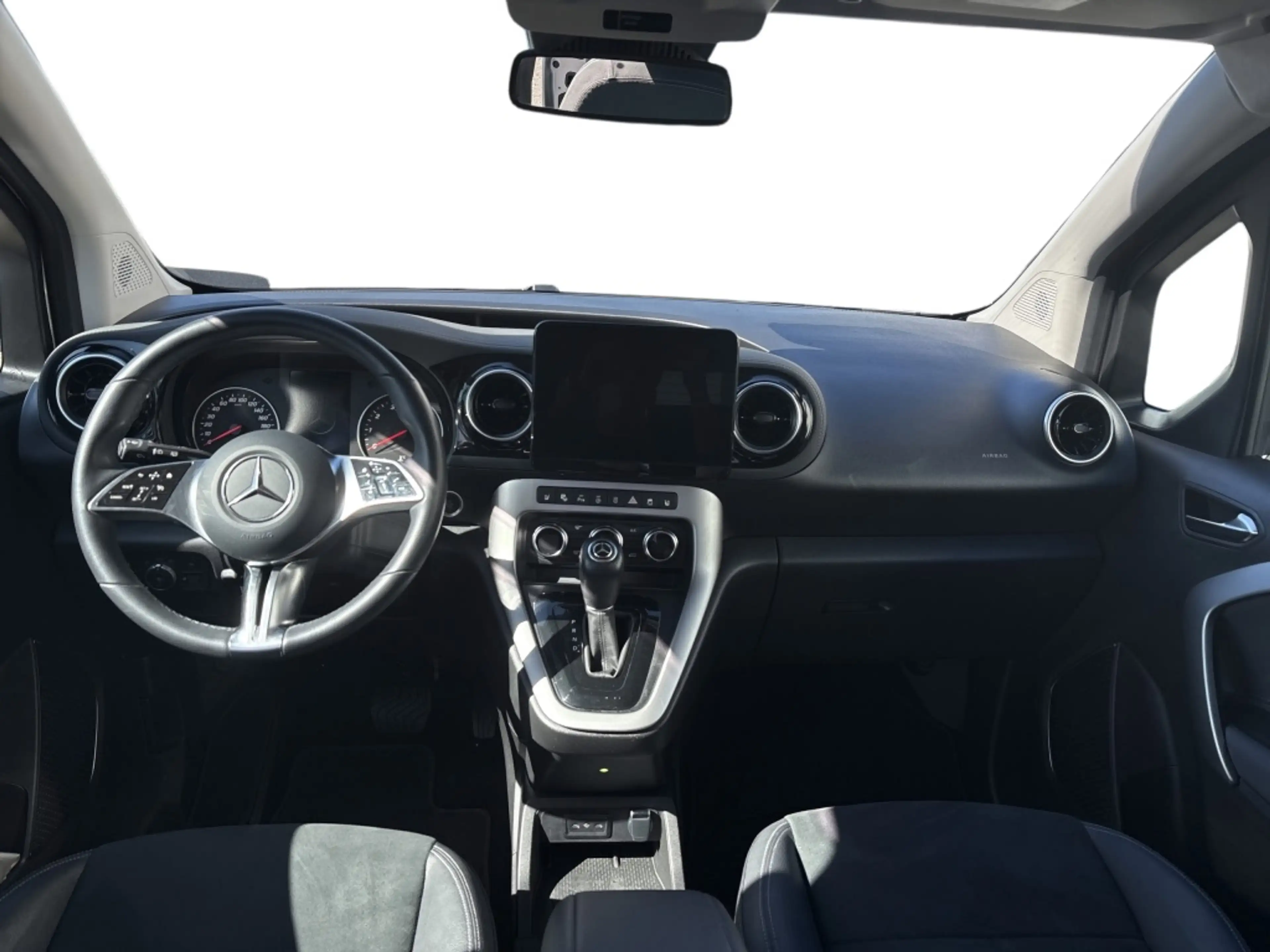 Mercedes-Benz T-Class PROGRESSIVE Standard 2xKlima AHK AUT Kam. — photo 8