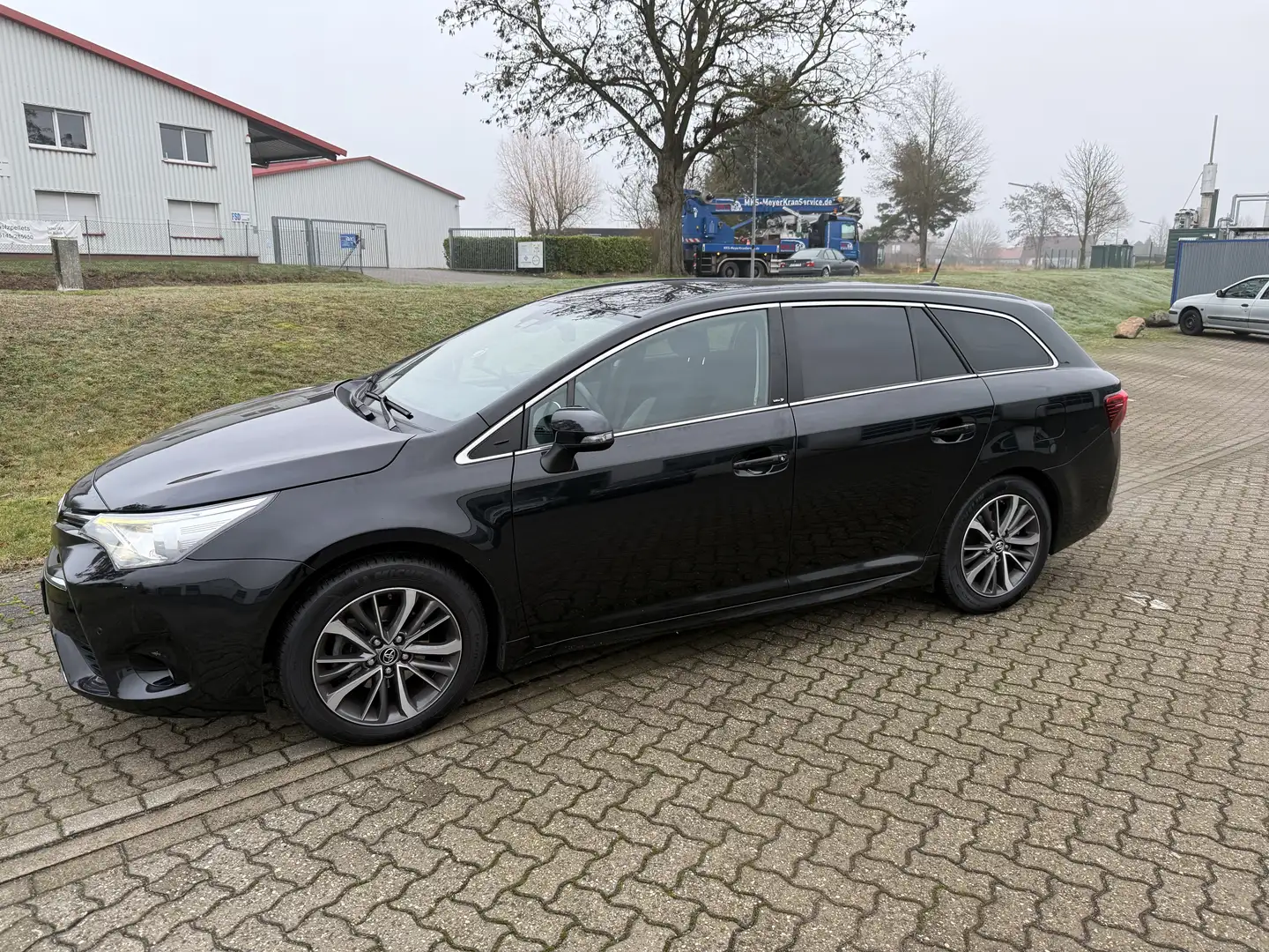 Toyota Avensis Touring Sports 1.8 Edition S+ - 2