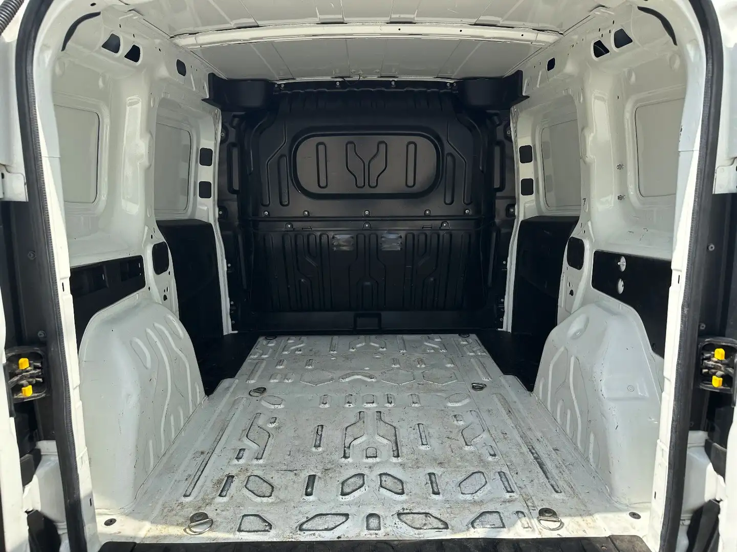 Opel Combo D Kasten  2,4t*2 Sitzer* Weiß - 2