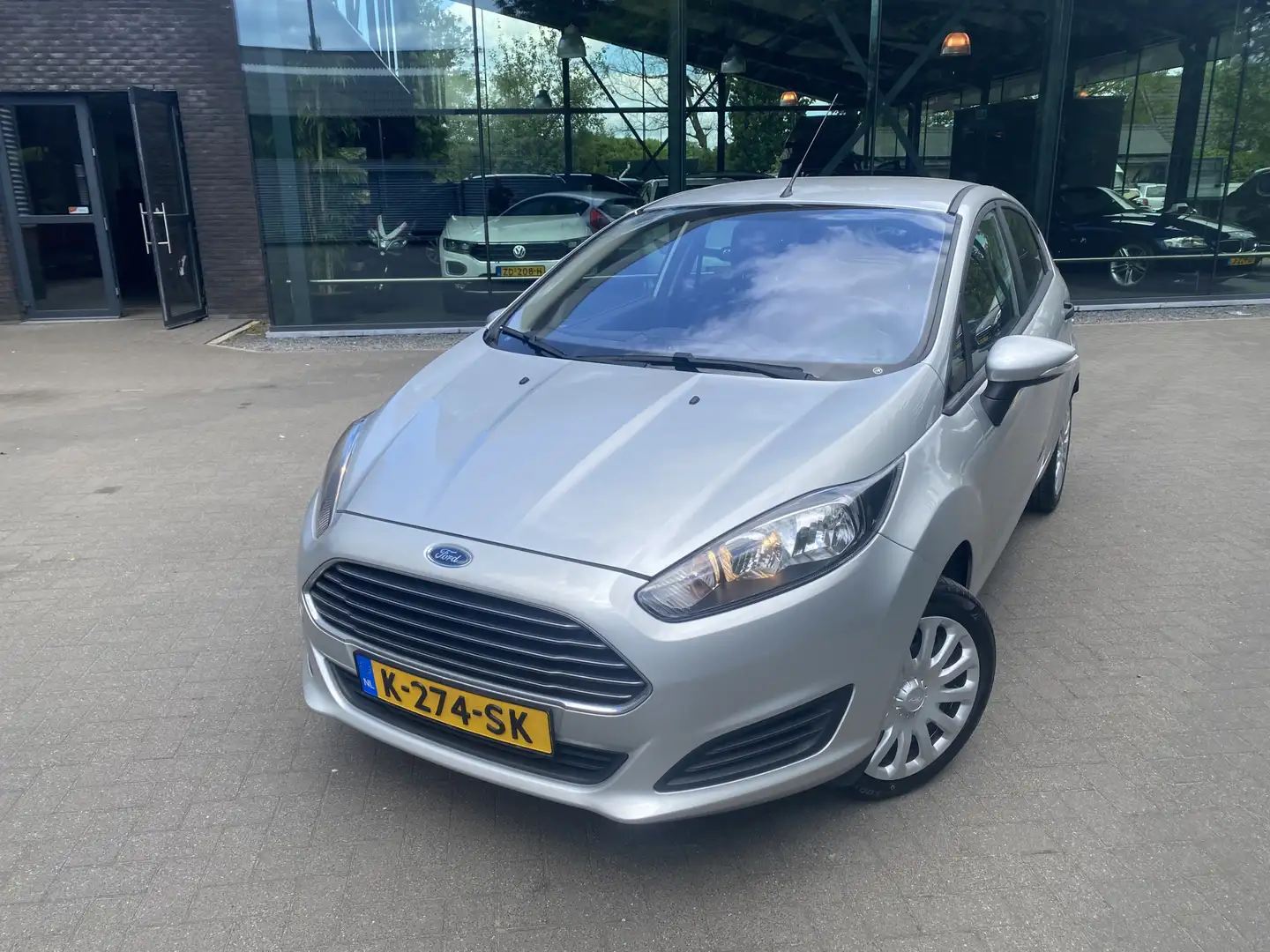 Ford Fiesta 1.0 EcoBoost Active Automaat Trekhaak Gris - 2