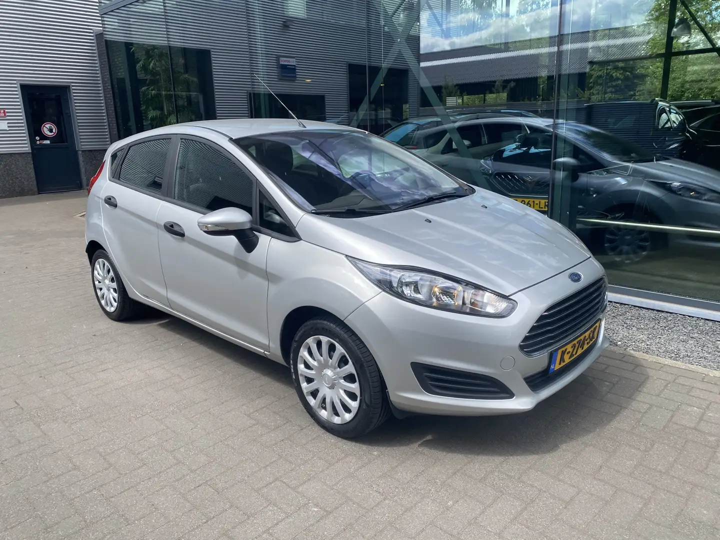 Ford Fiesta 1.0 EcoBoost Active Automaat Trekhaak Gris - 1