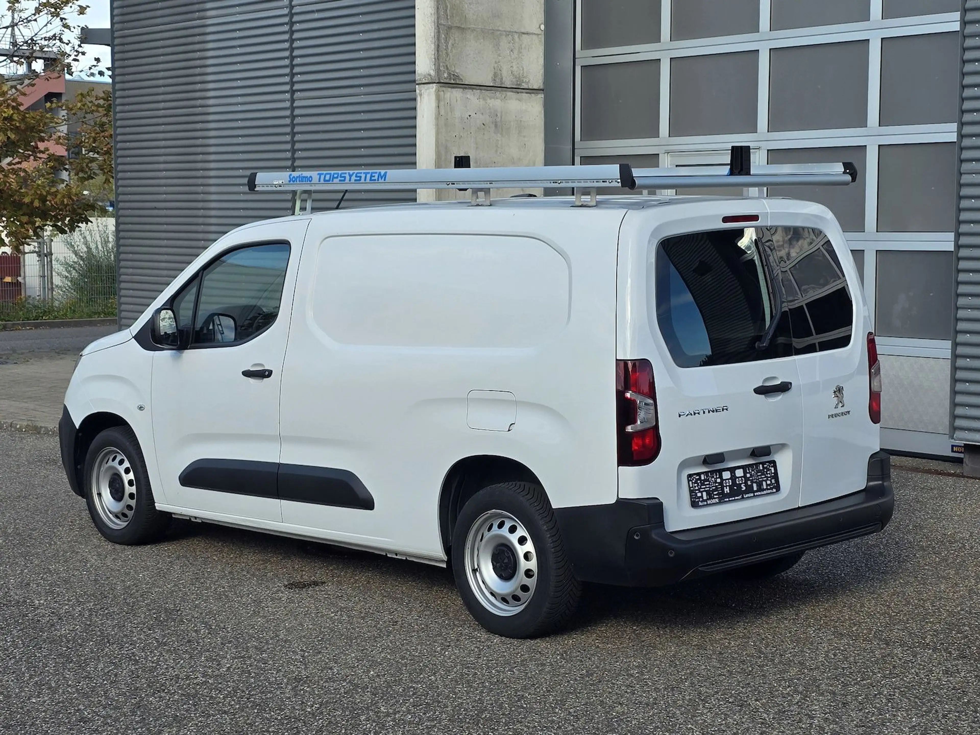 Peugeot Partner 1.5 Blue HDI Premium L2 Klima NAVI — photo 4