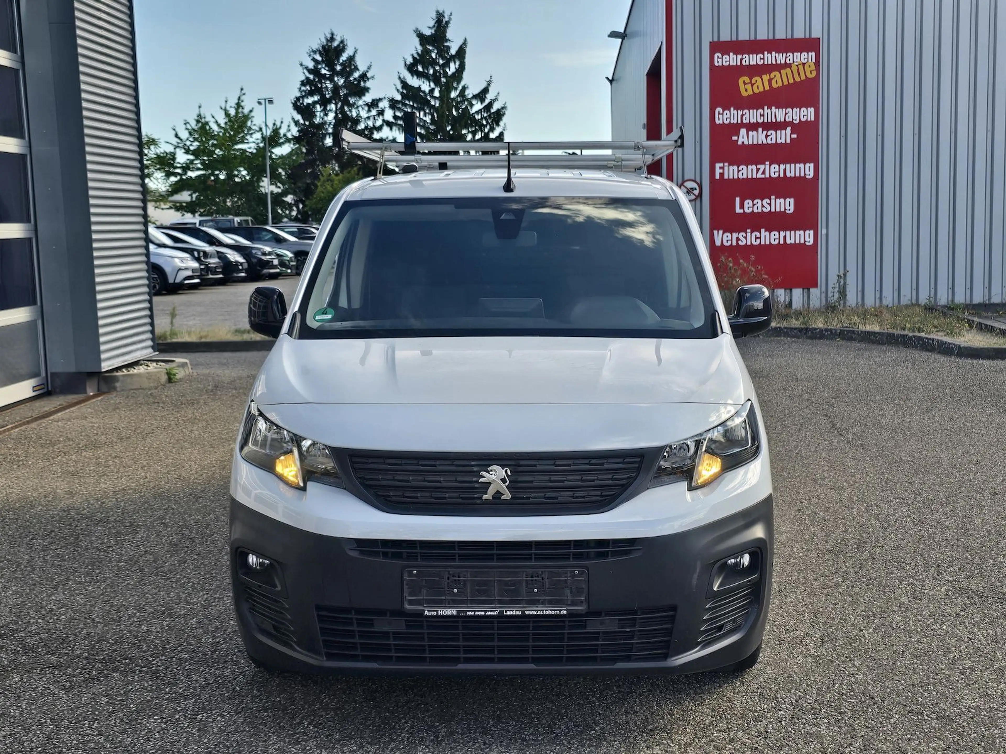 Peugeot Partner 1.5 Blue HDI Premium L2 Klima NAVI — photo 7
