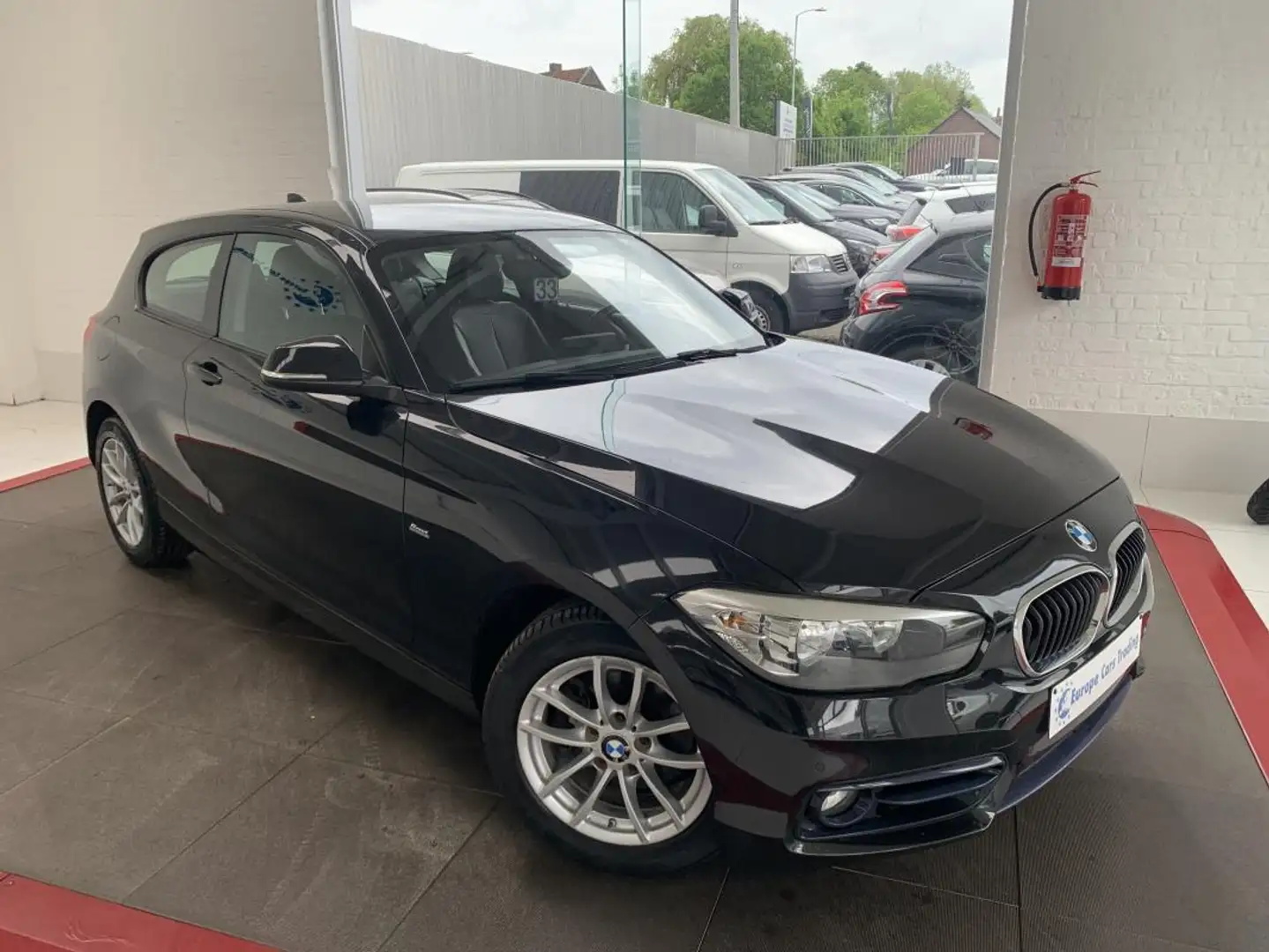 BMW 120 120D 163Ch PACK SPORT- 1er MAIN - CUIR 11149€HT TV Nero - 2