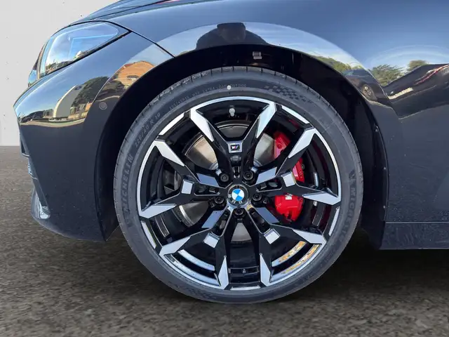 BMW 4 Series view 7