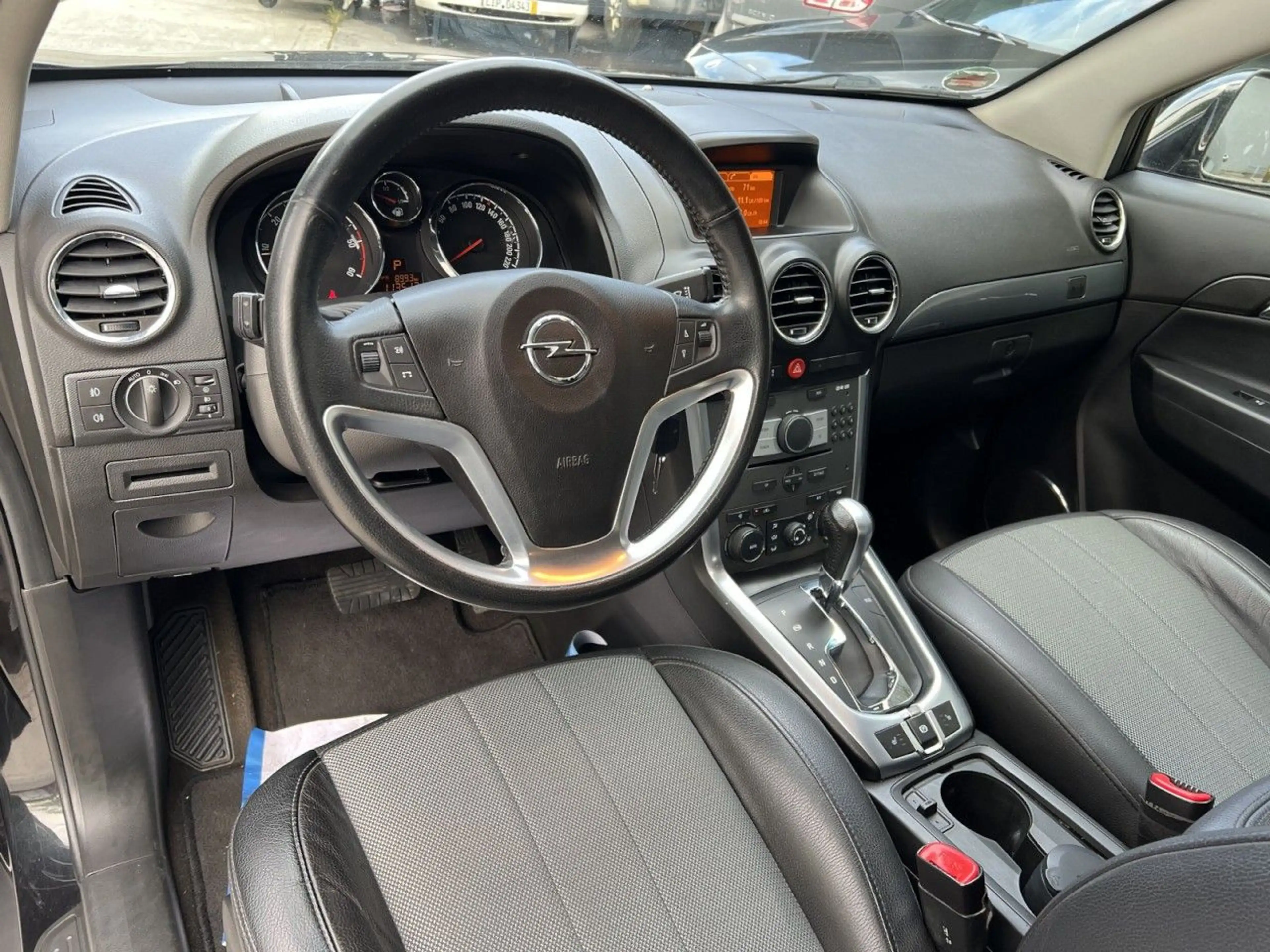 Opel Antara Design Edition 4x2*Automatik*AHK*PDC* — photo 15