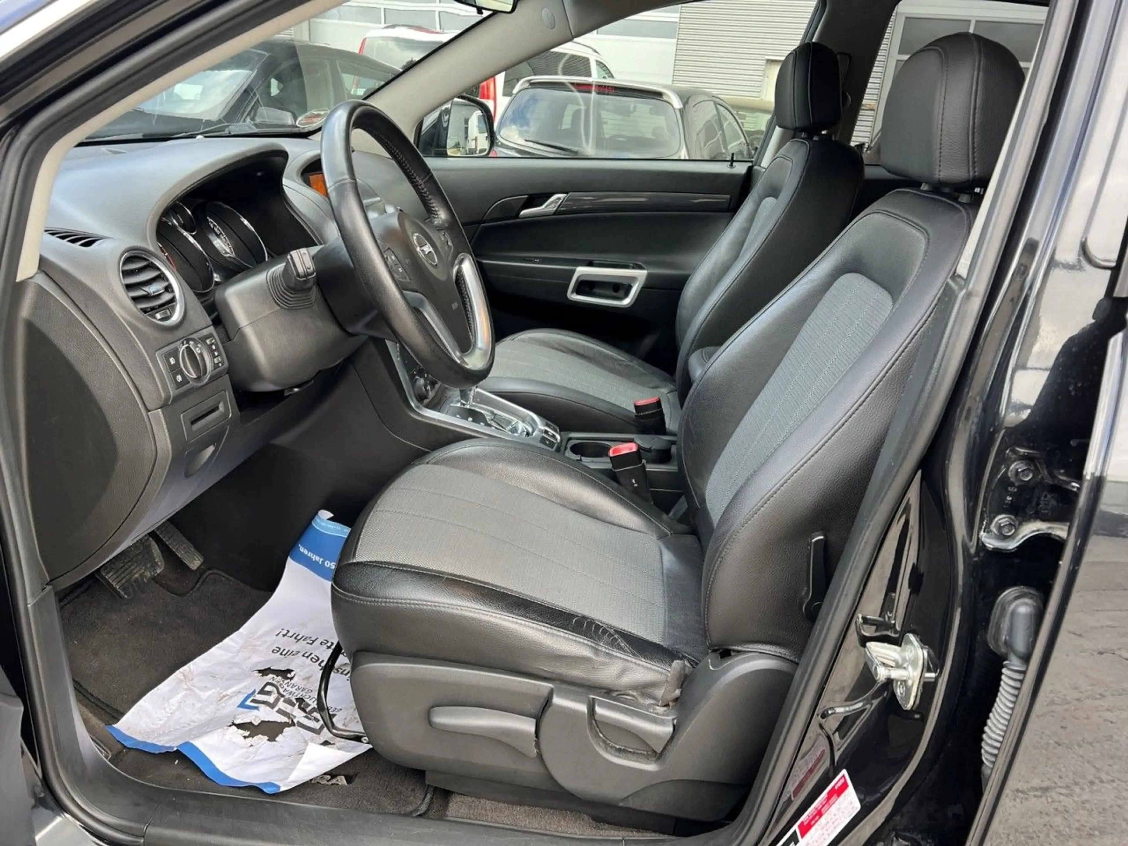 Opel Antara Design Edition 4x2*Automatik*AHK*PDC* — photo 13