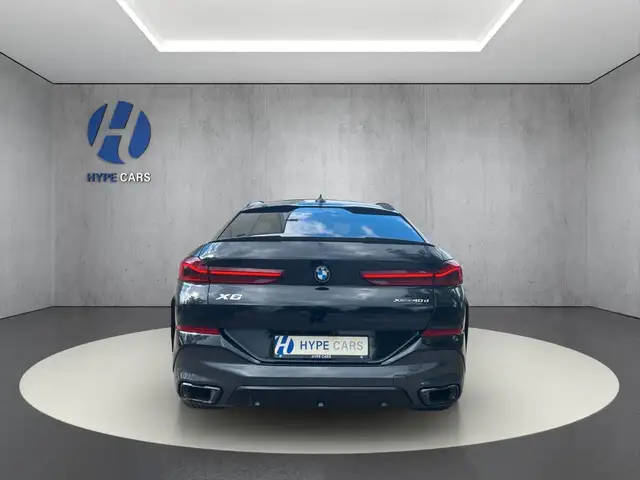 BMW X6 view 8