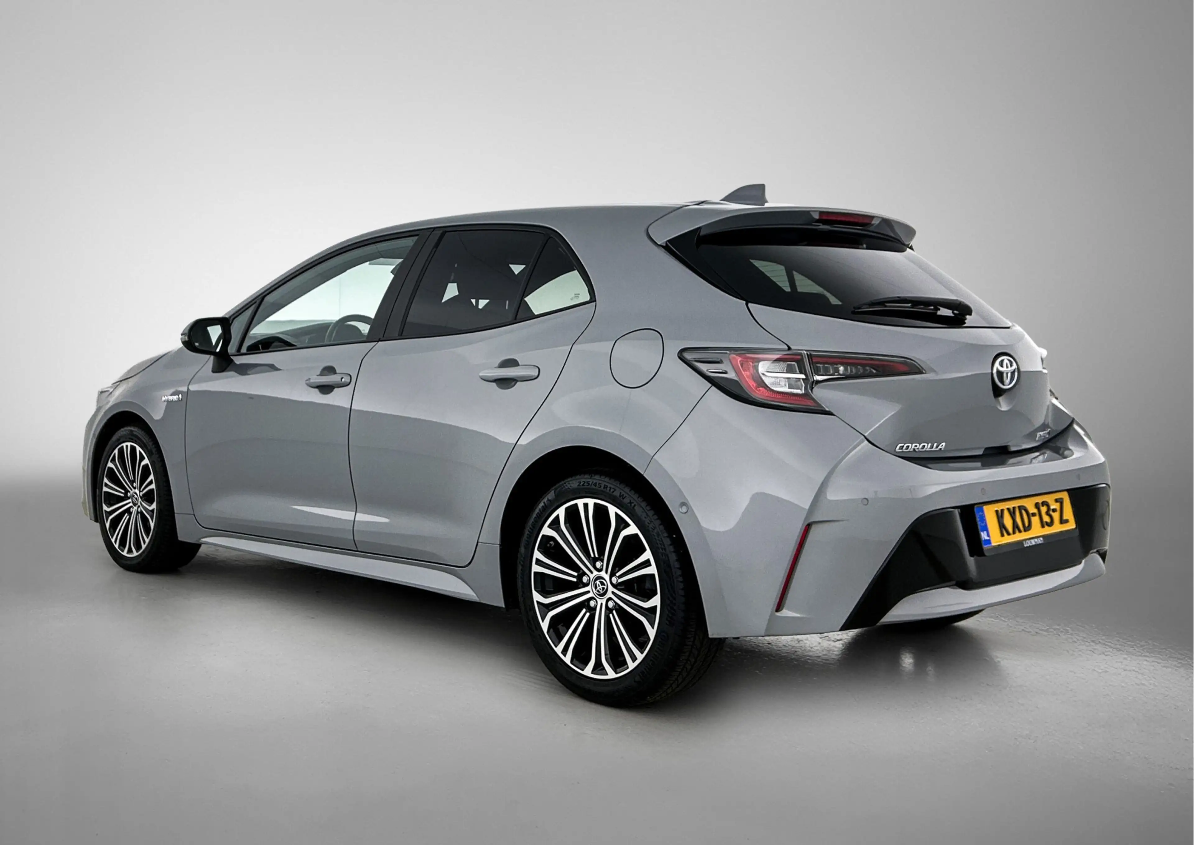 Toyota Corolla 1.8 Hybrid Dynamic — photo 13