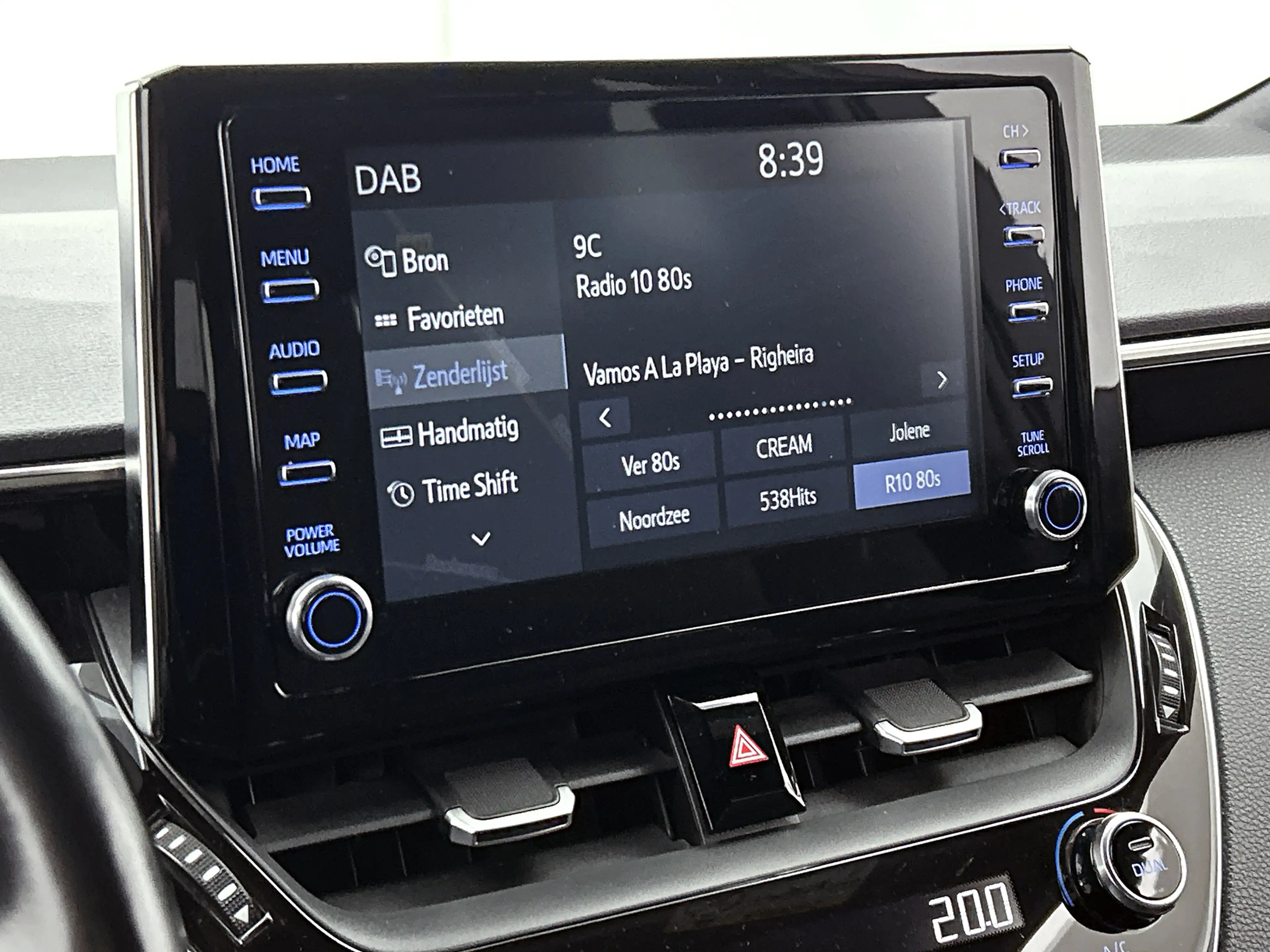 Toyota Corolla 1.8 Hybrid Dynamic — photo 7