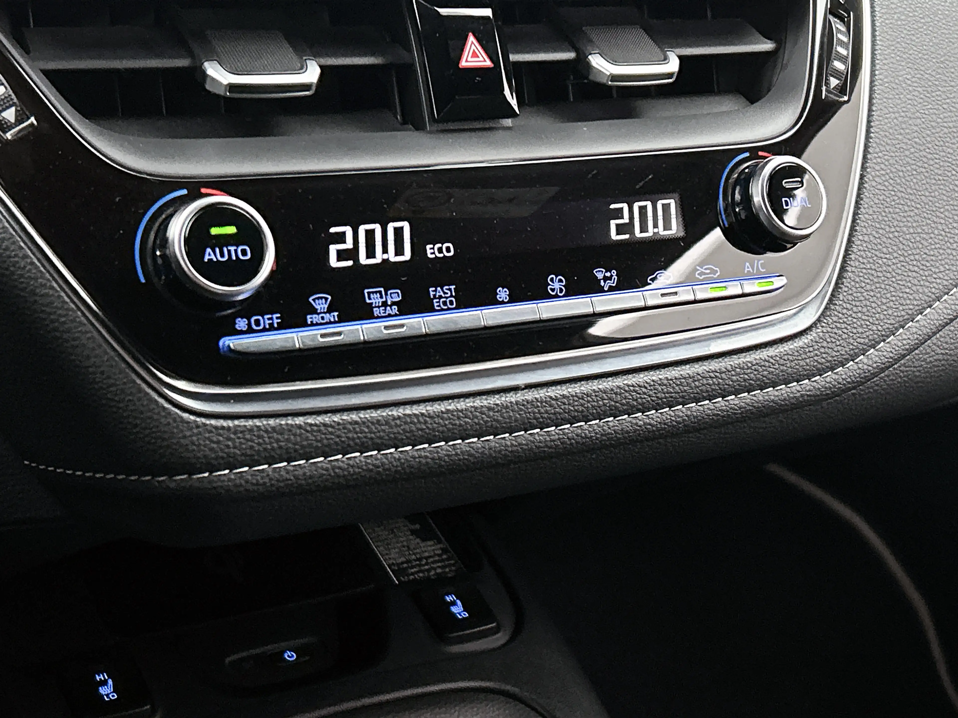 Toyota Corolla 1.8 Hybrid Dynamic — photo 9