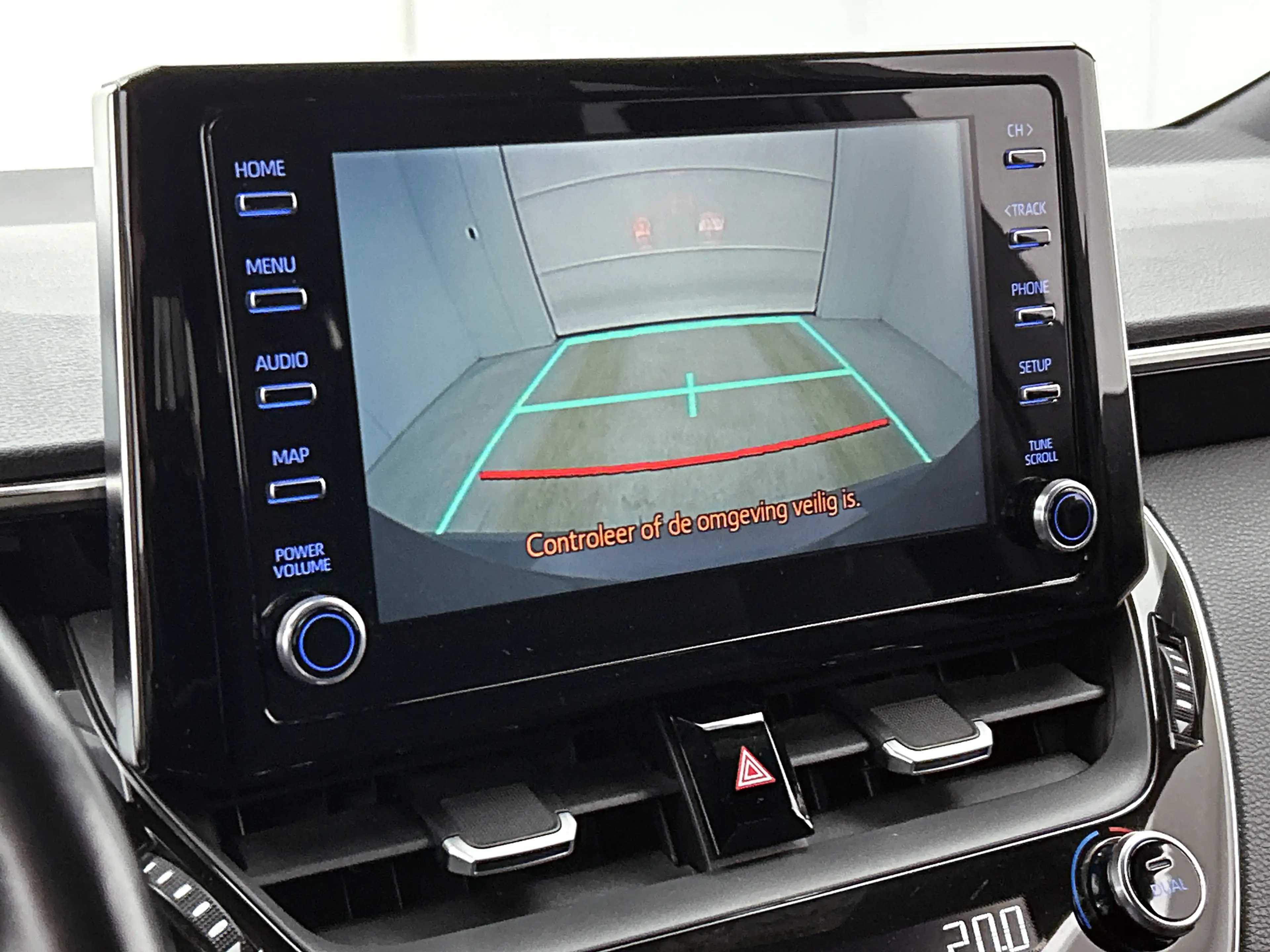 Toyota Corolla 1.8 Hybrid Dynamic — photo 8