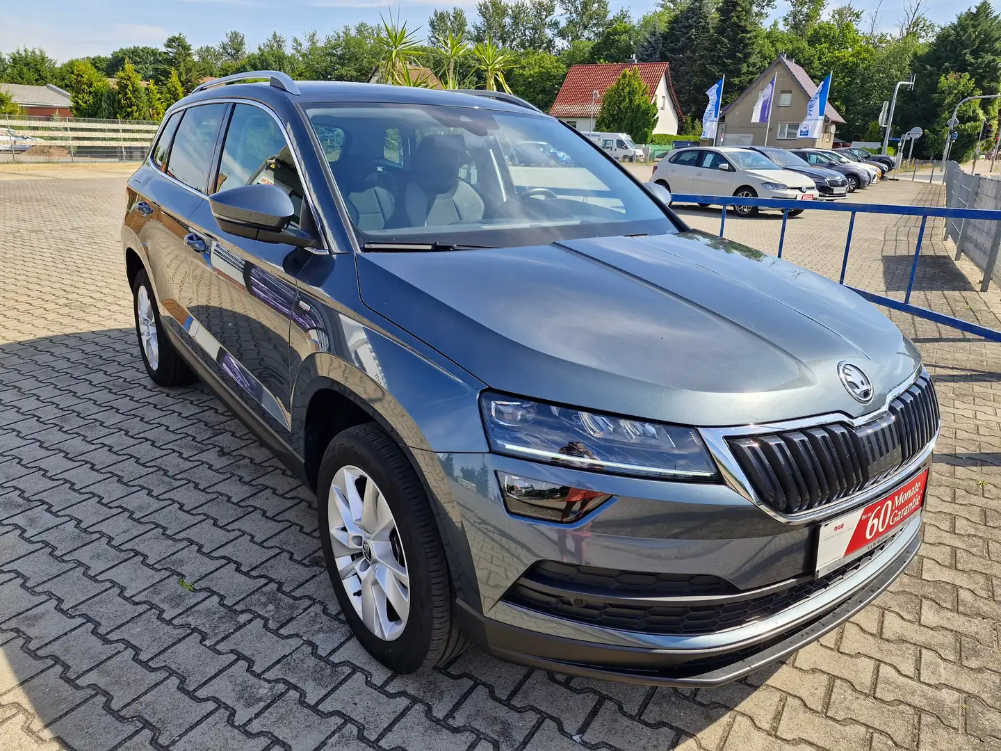 Skoda Karoq Drive 125 Grau - 2