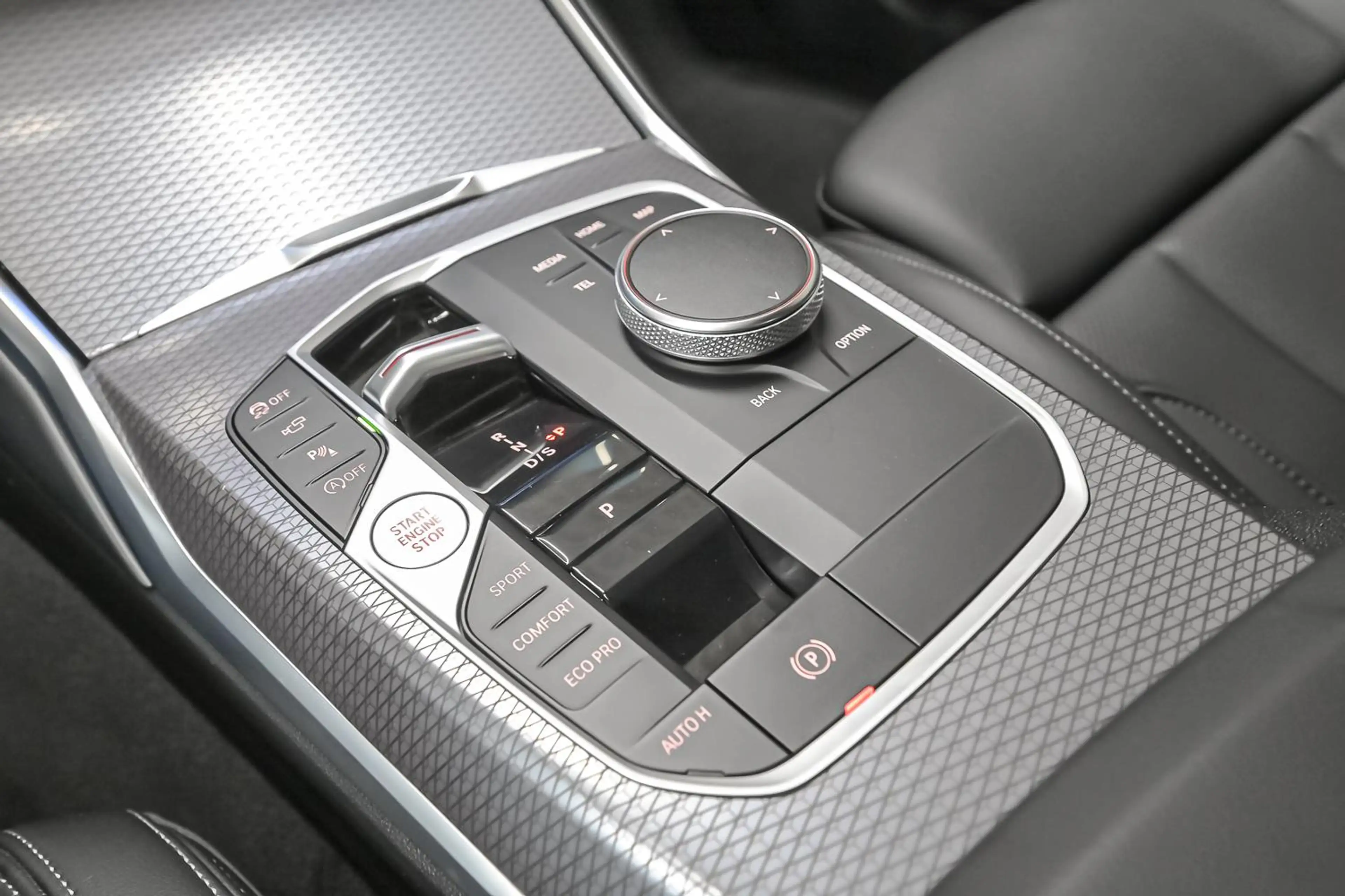 BMW 318 i Berline - 2ans/jaar garantie — photo 11