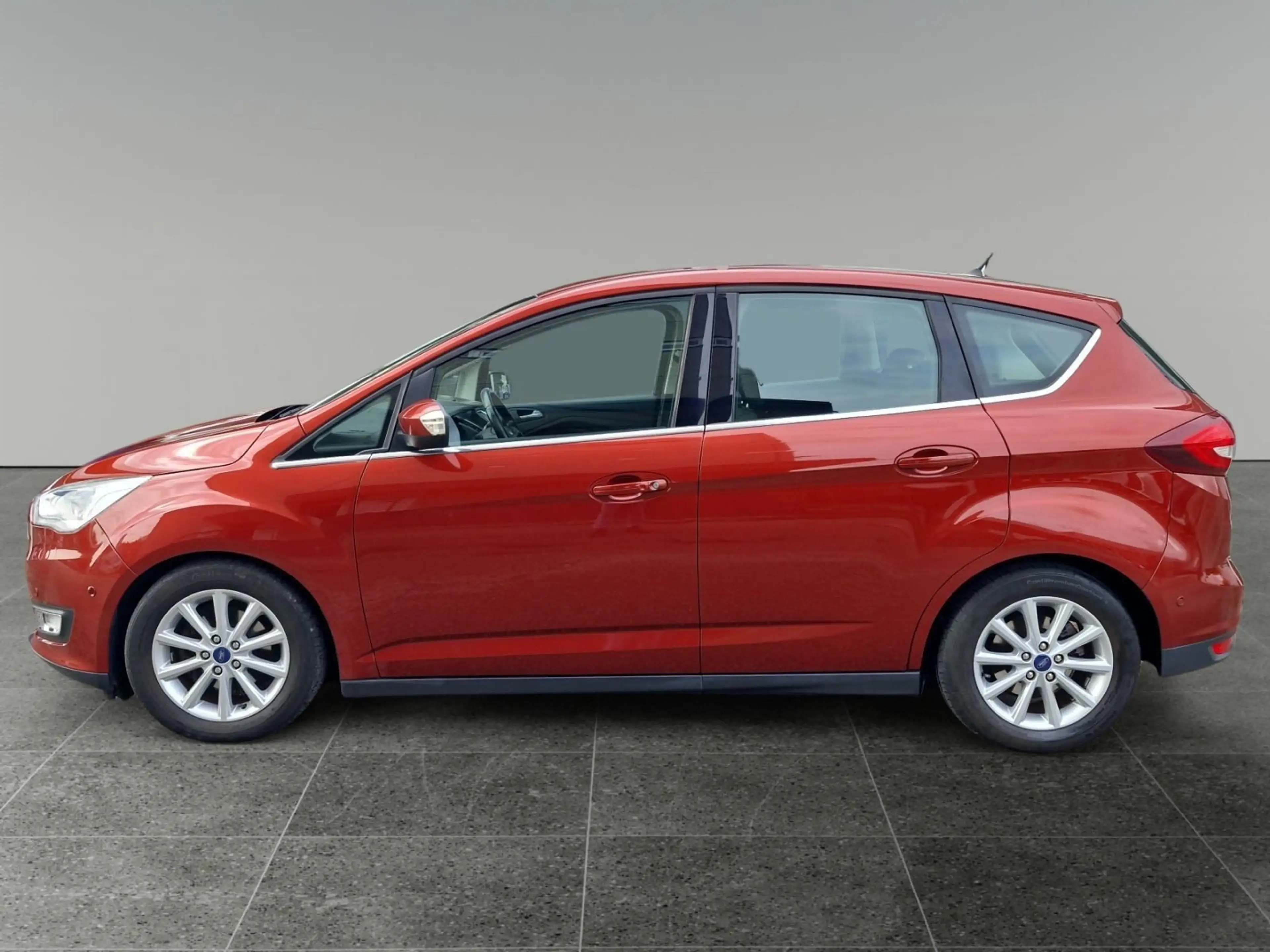 Ford C-Max 1.0 EcoBoost Titanium — photo 2