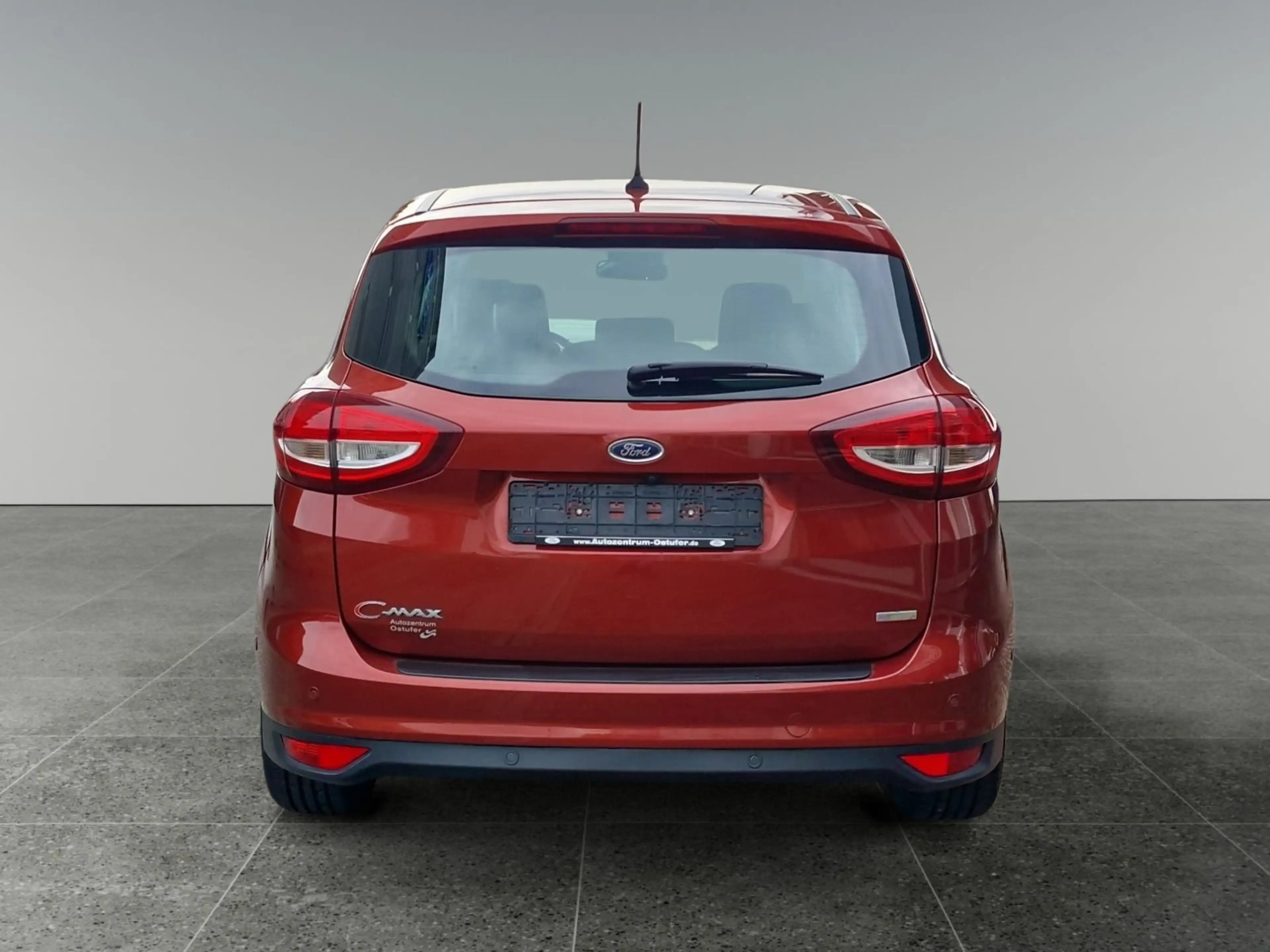 Ford C-Max 1.0 EcoBoost Titanium — photo 4