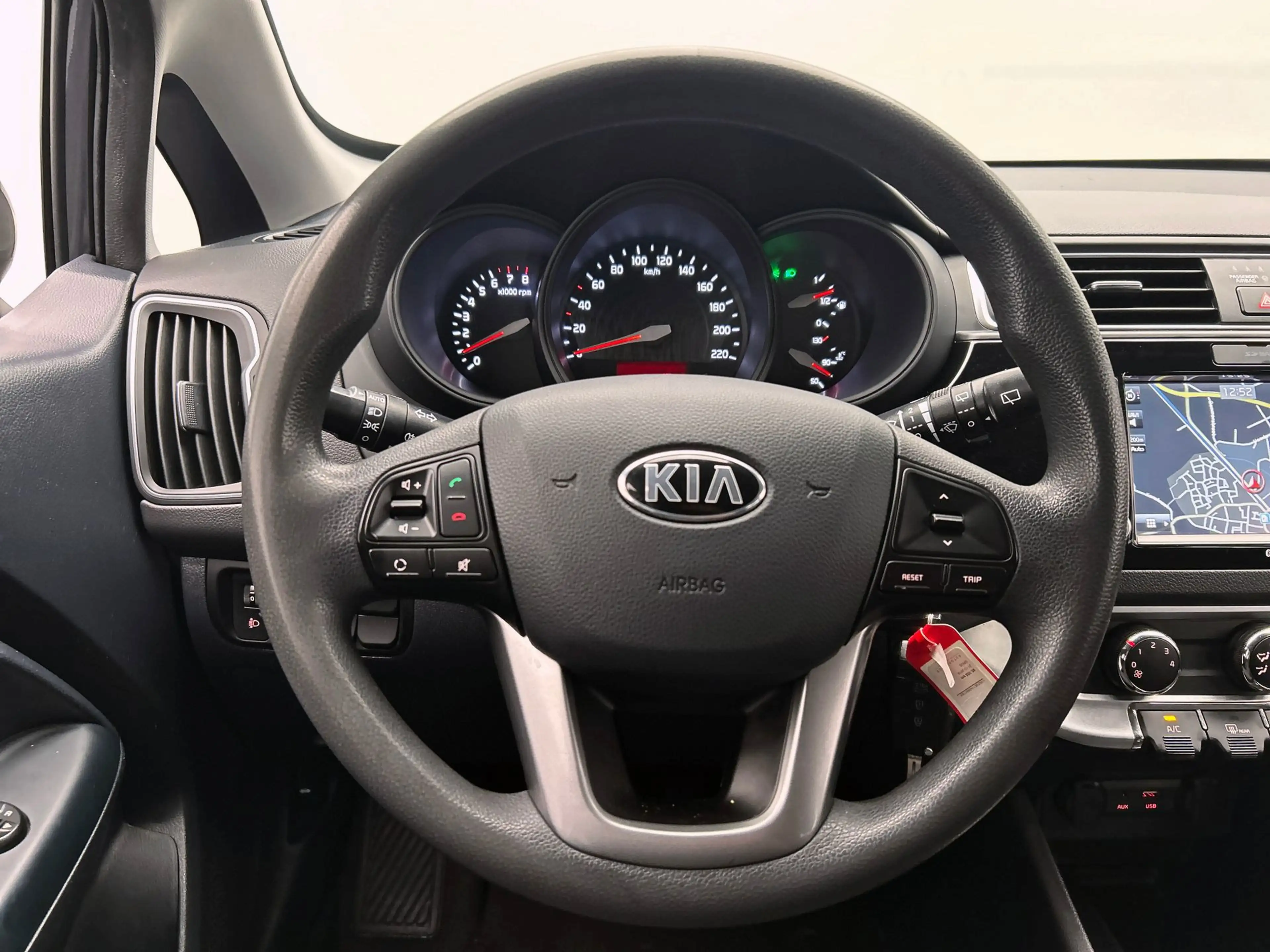 Kia Rio 1.2 CVVT ComfortPlusLine Navigator | Camera | Navi — photo 16