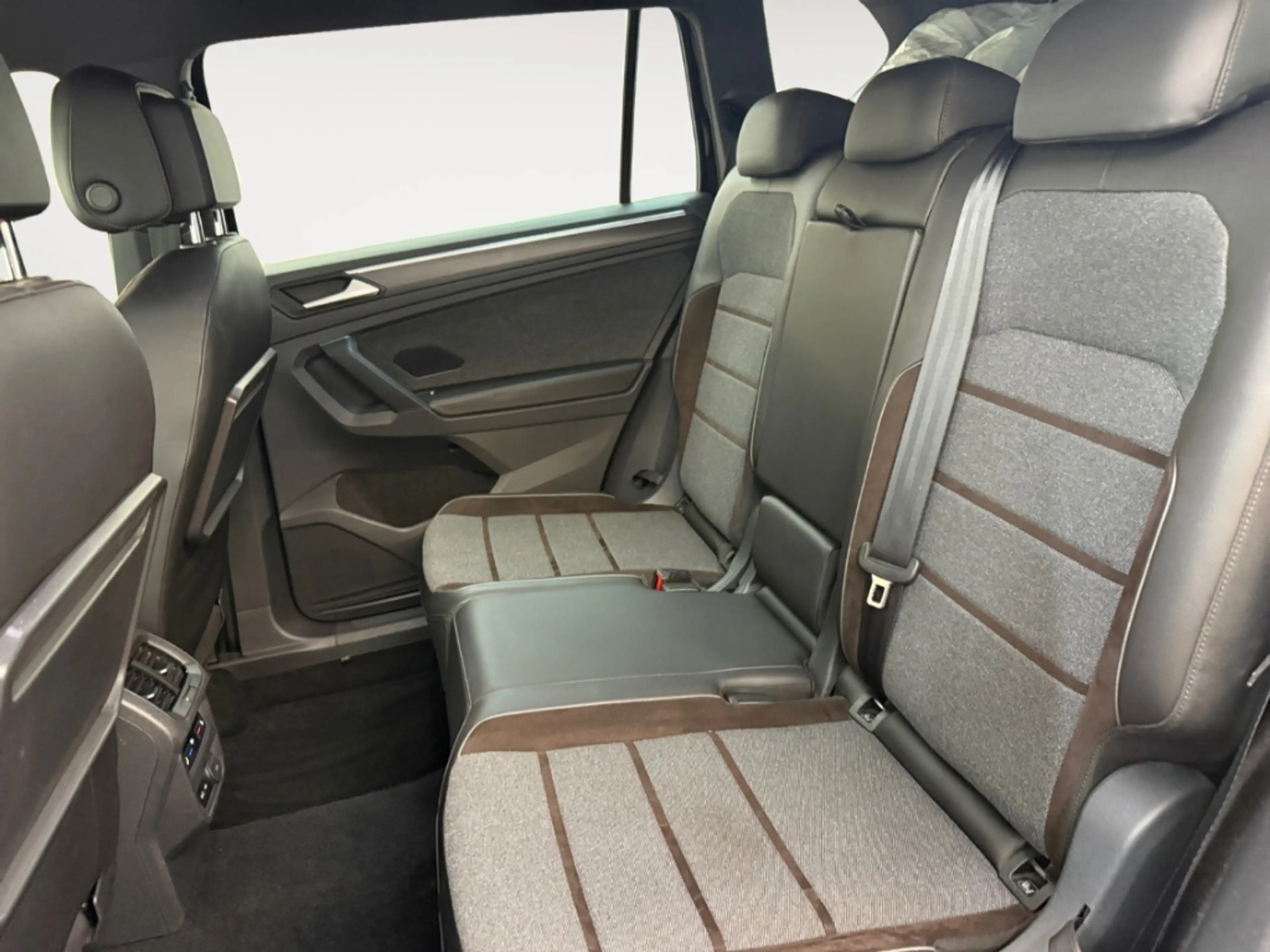 SEAT Tarraco Xcellence 4Drive AUTOMATIK NAV LED AHK DIG-DISPLAY — photo 12