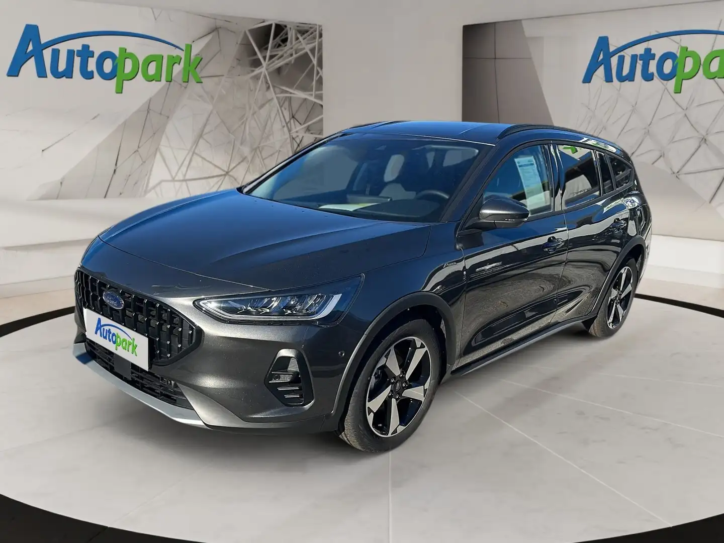 Ford Focus Active Grijs - 1